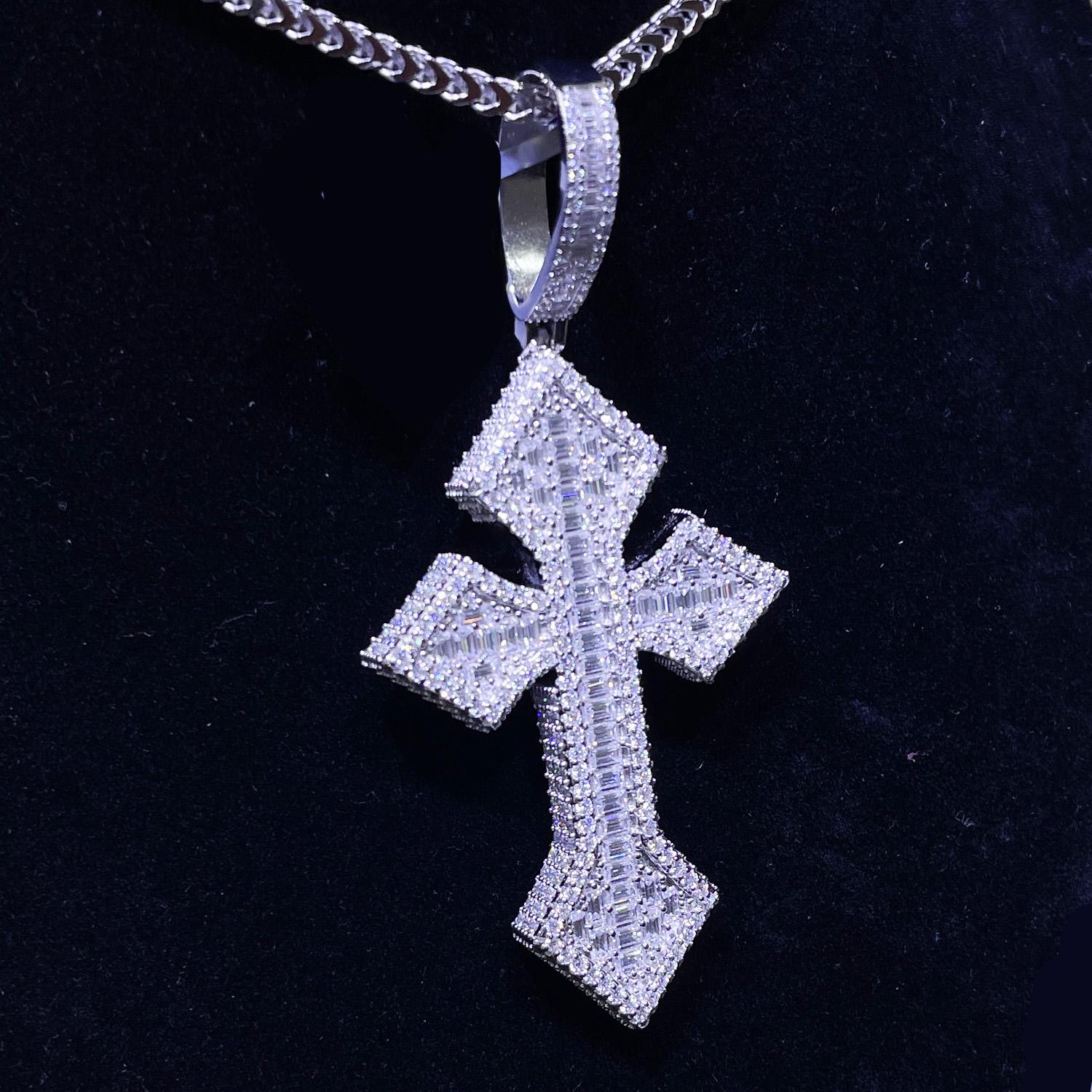 Moissanite Pendant 04
