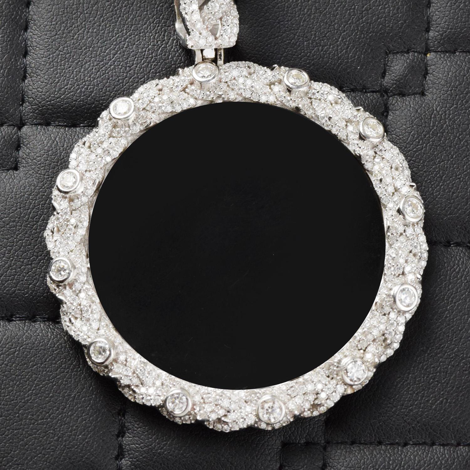 Moissanite Pendant 053