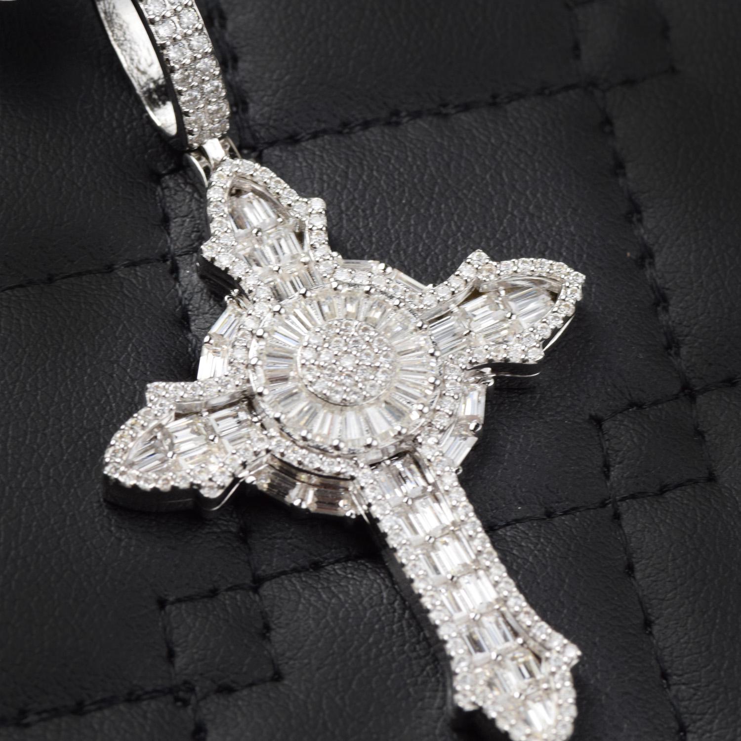 Moissanite Pendant 015