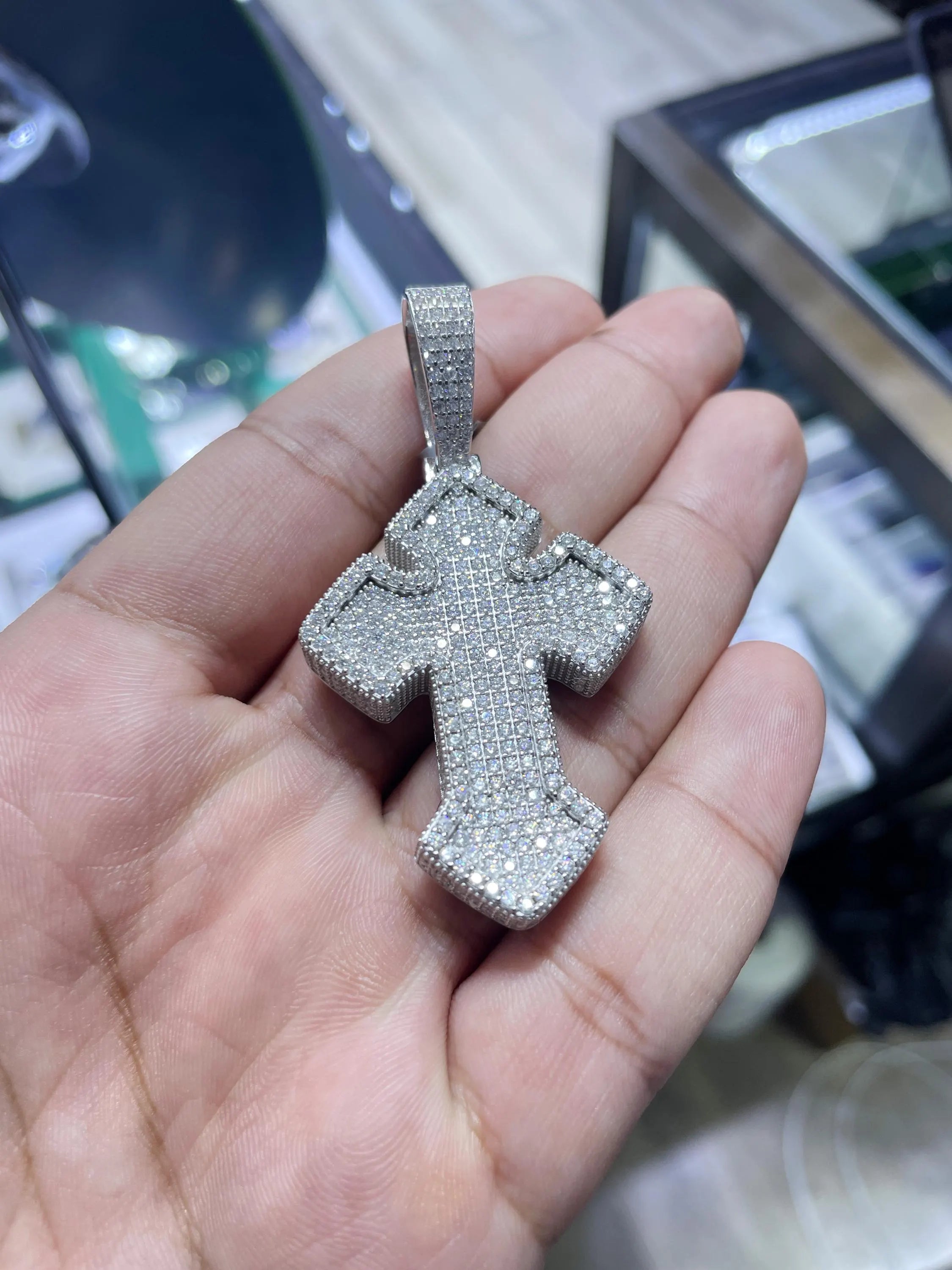 Moissanite Pendant 036