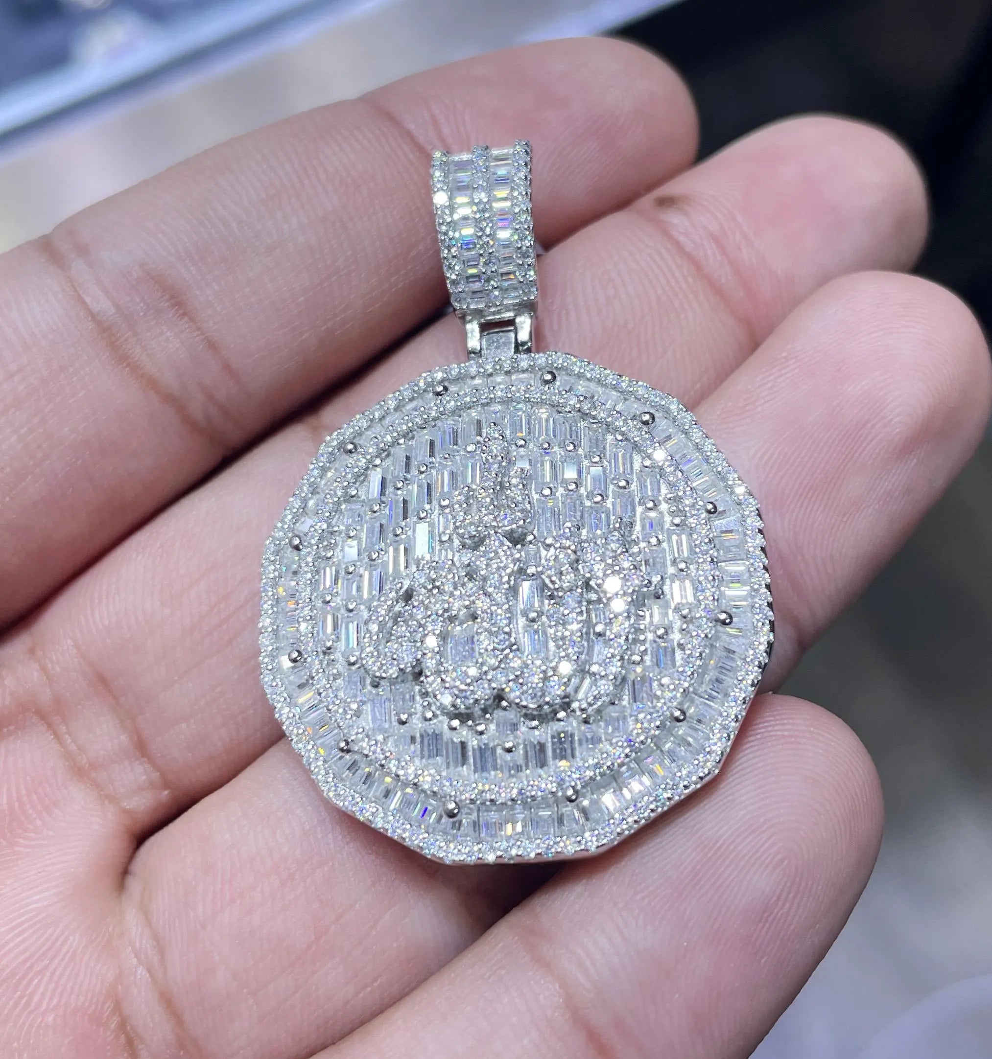 Moissanite Pendant 032