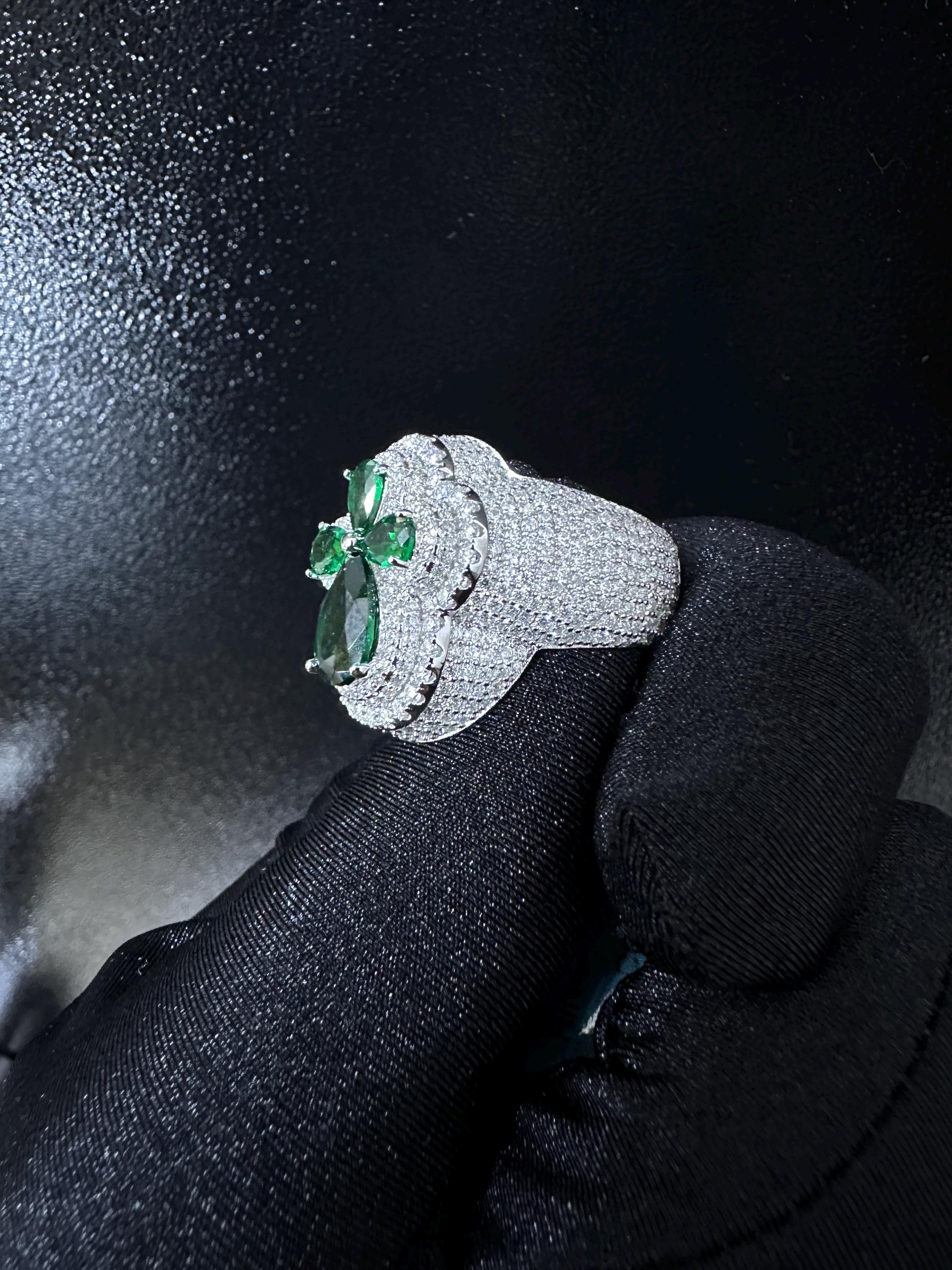 Oversized Moissanite Diamond Men's Ring: Green Sapphire Hip Hop Jewelry