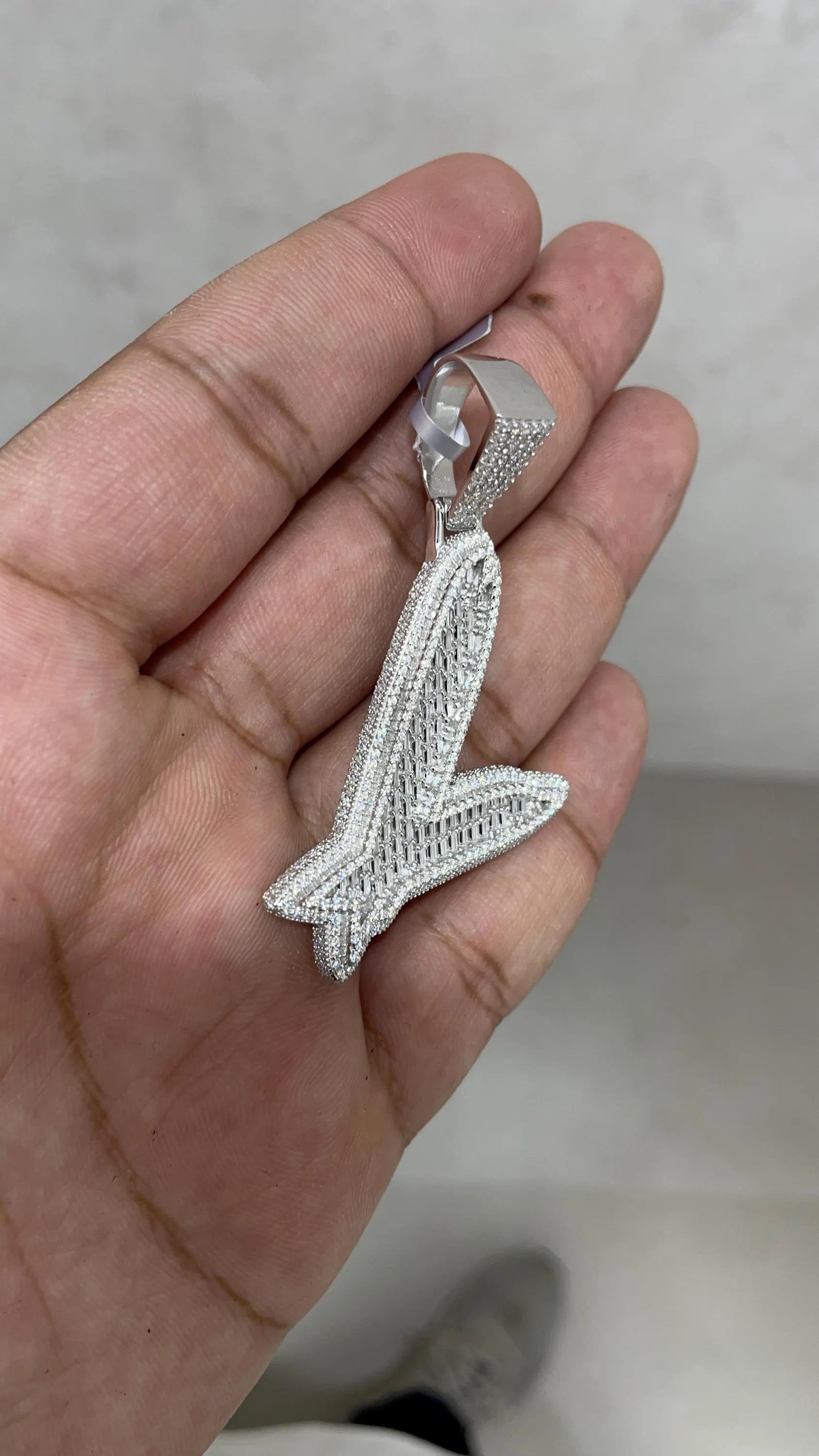 Moissanite Pendant 060
