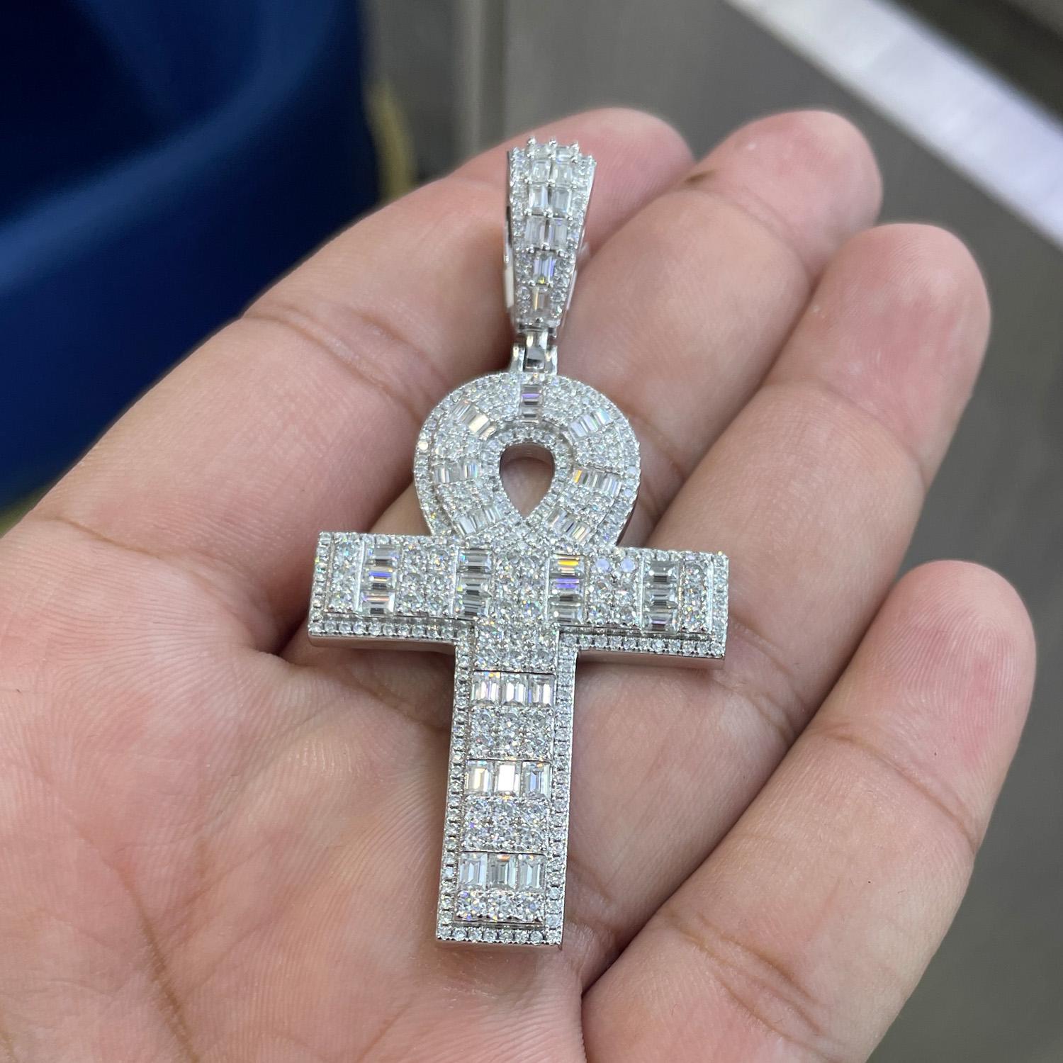 Moissanite Pendant 081