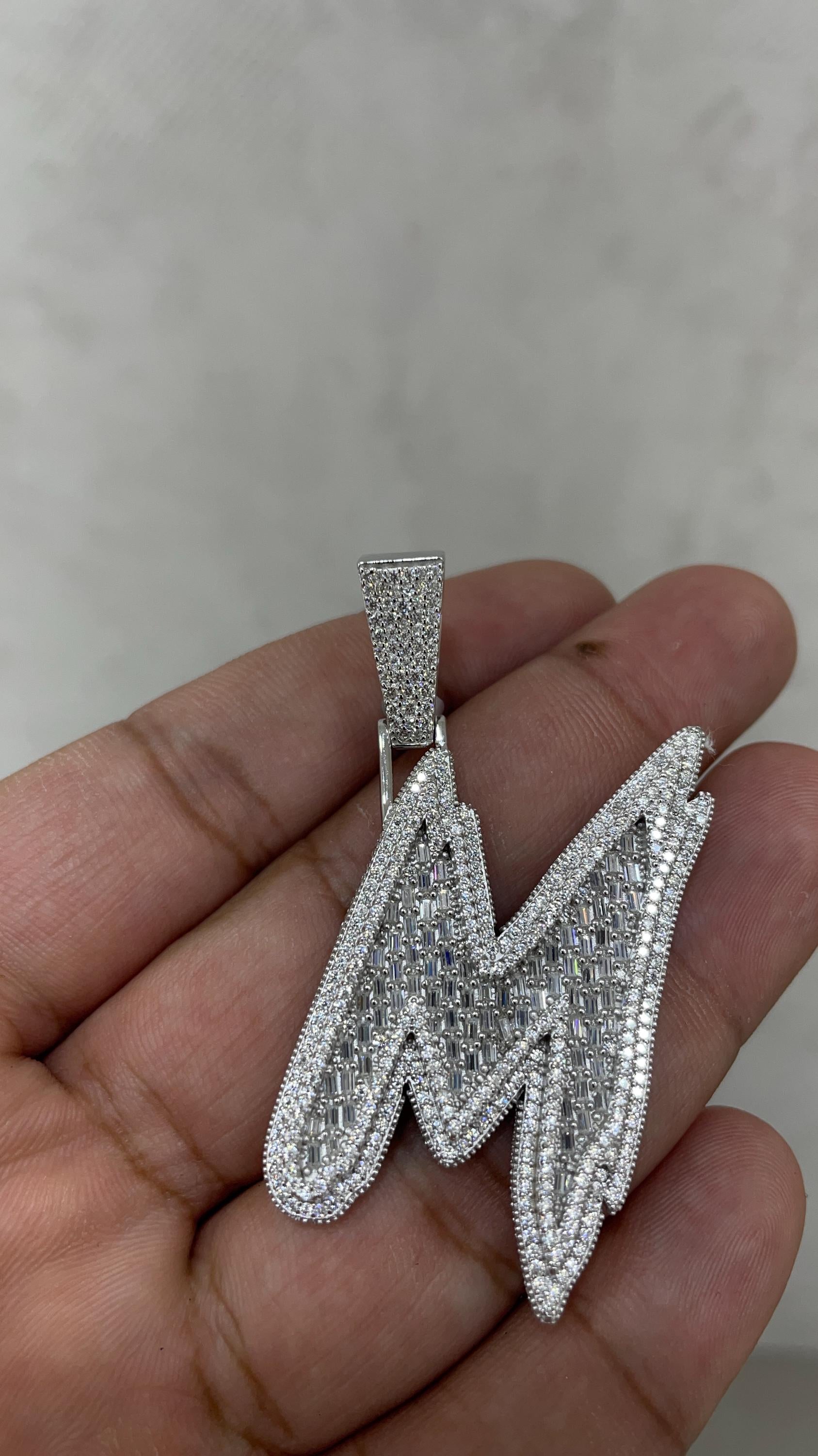 Moissanite Pendant 061