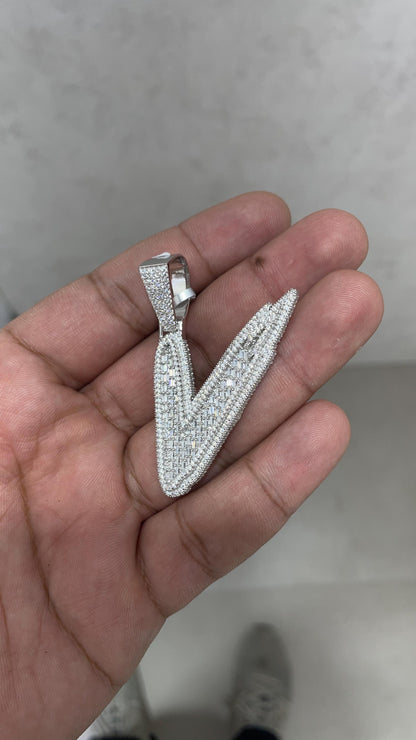 Moissanite Pendant 064