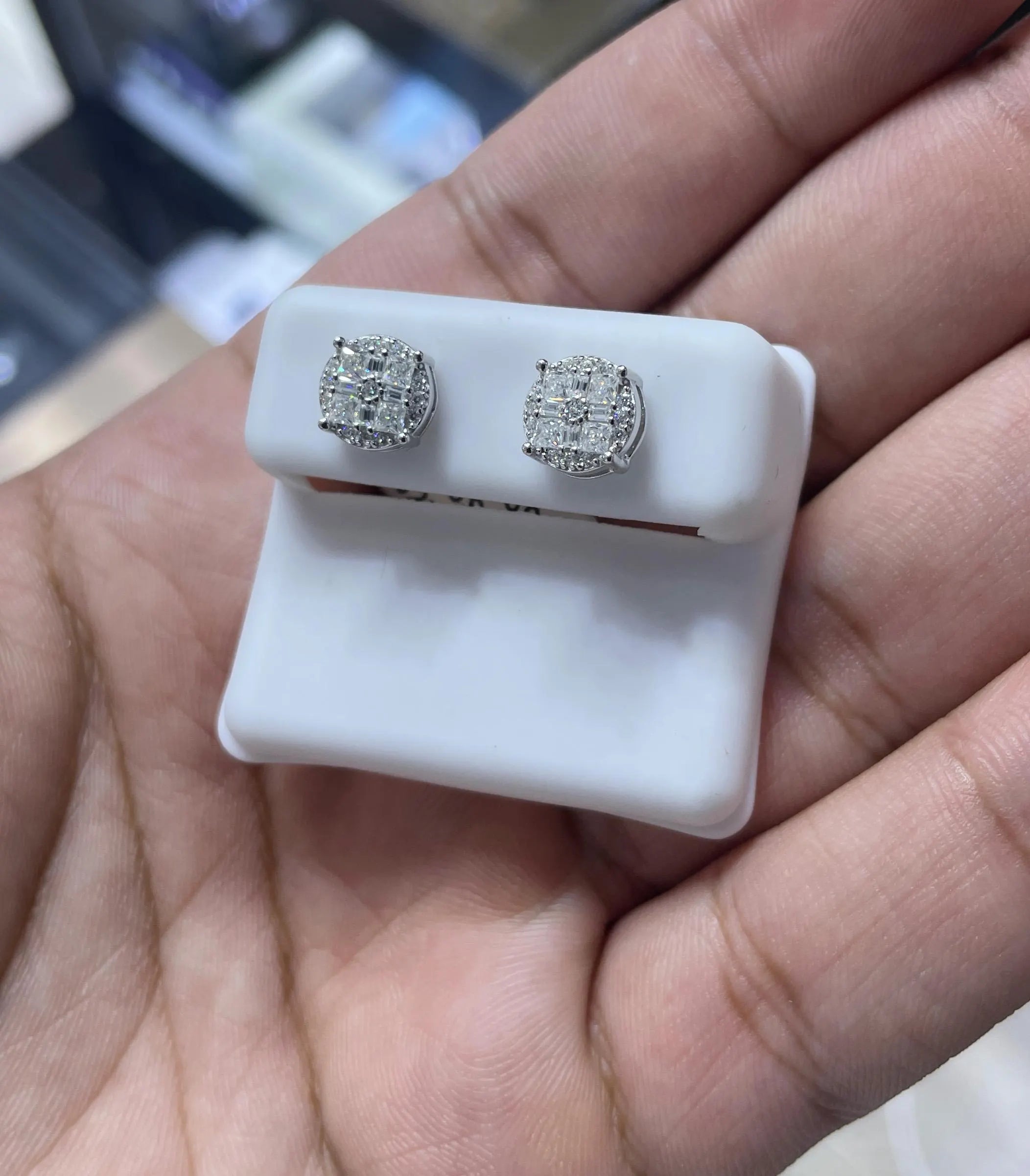 Moissanite Earrings 01