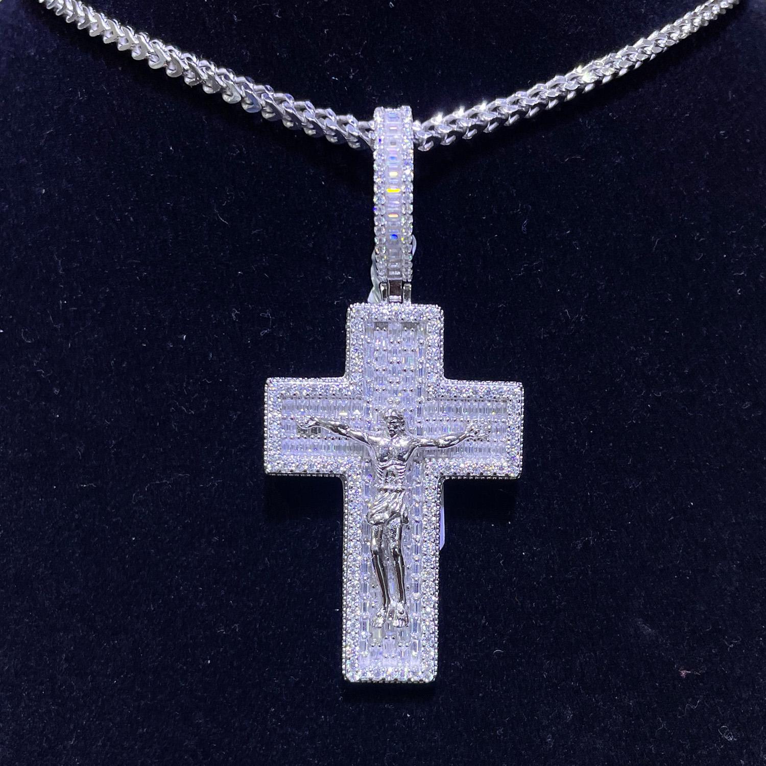 Moissanite Pendant 079