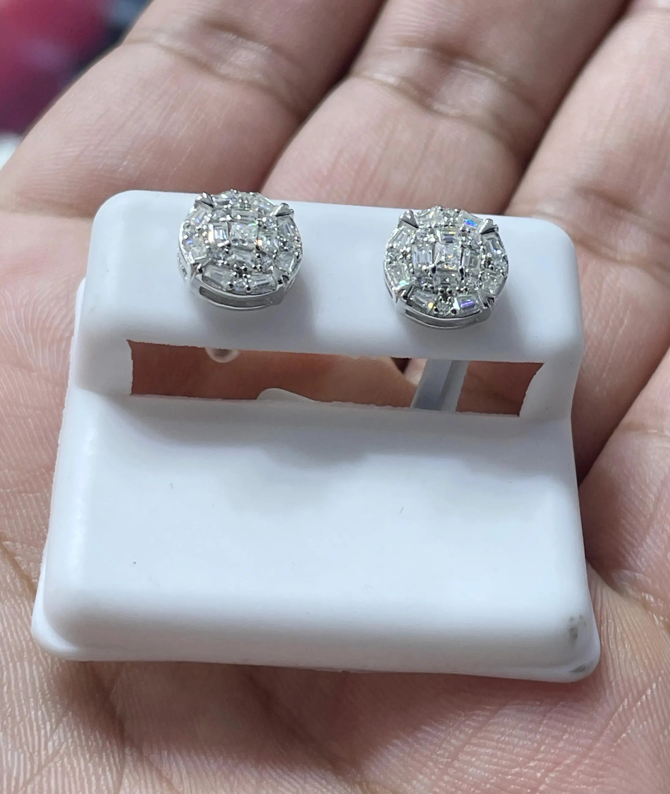 Moissanite Earrings 09
