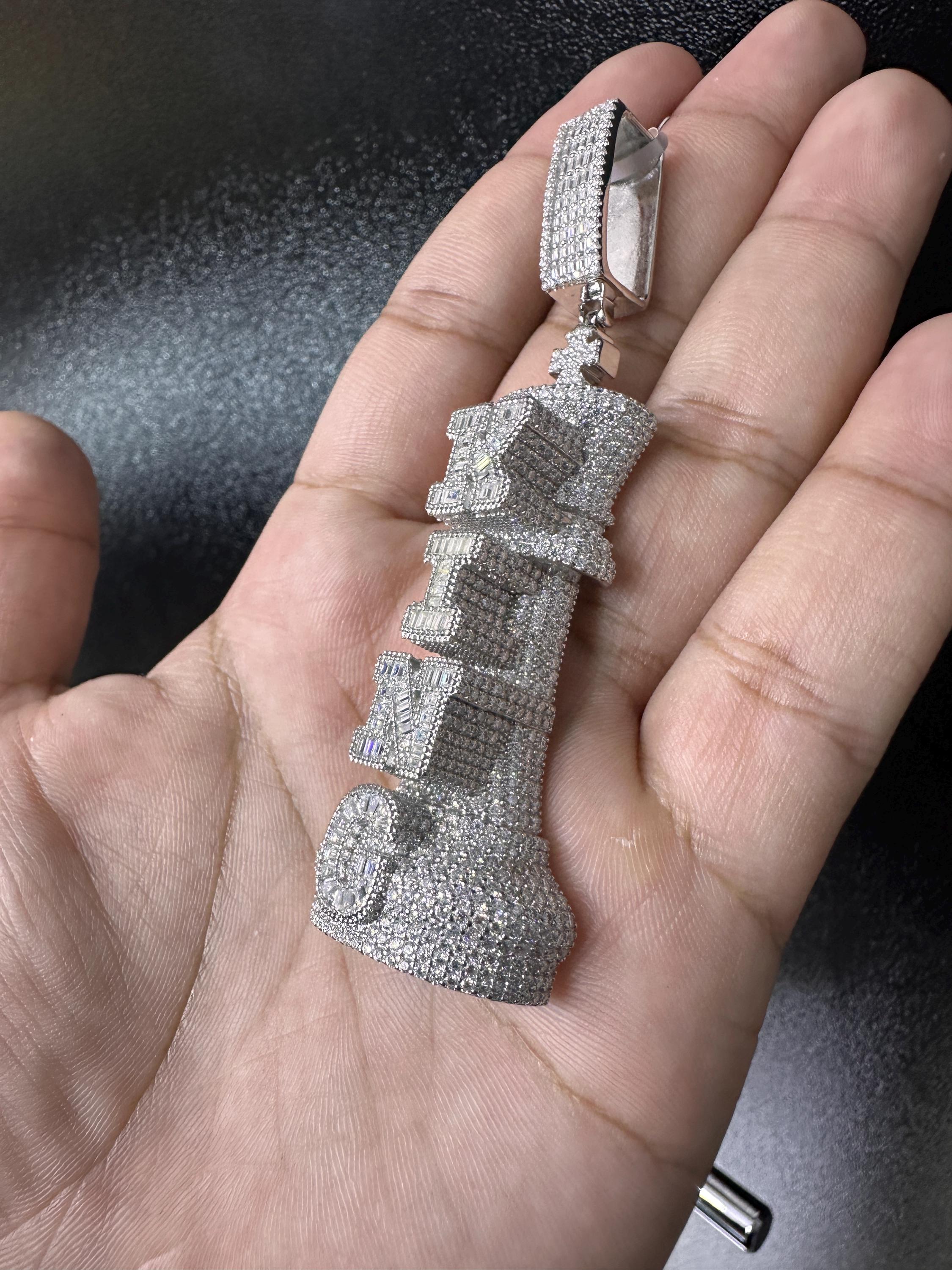 Moissanite Pendant 041