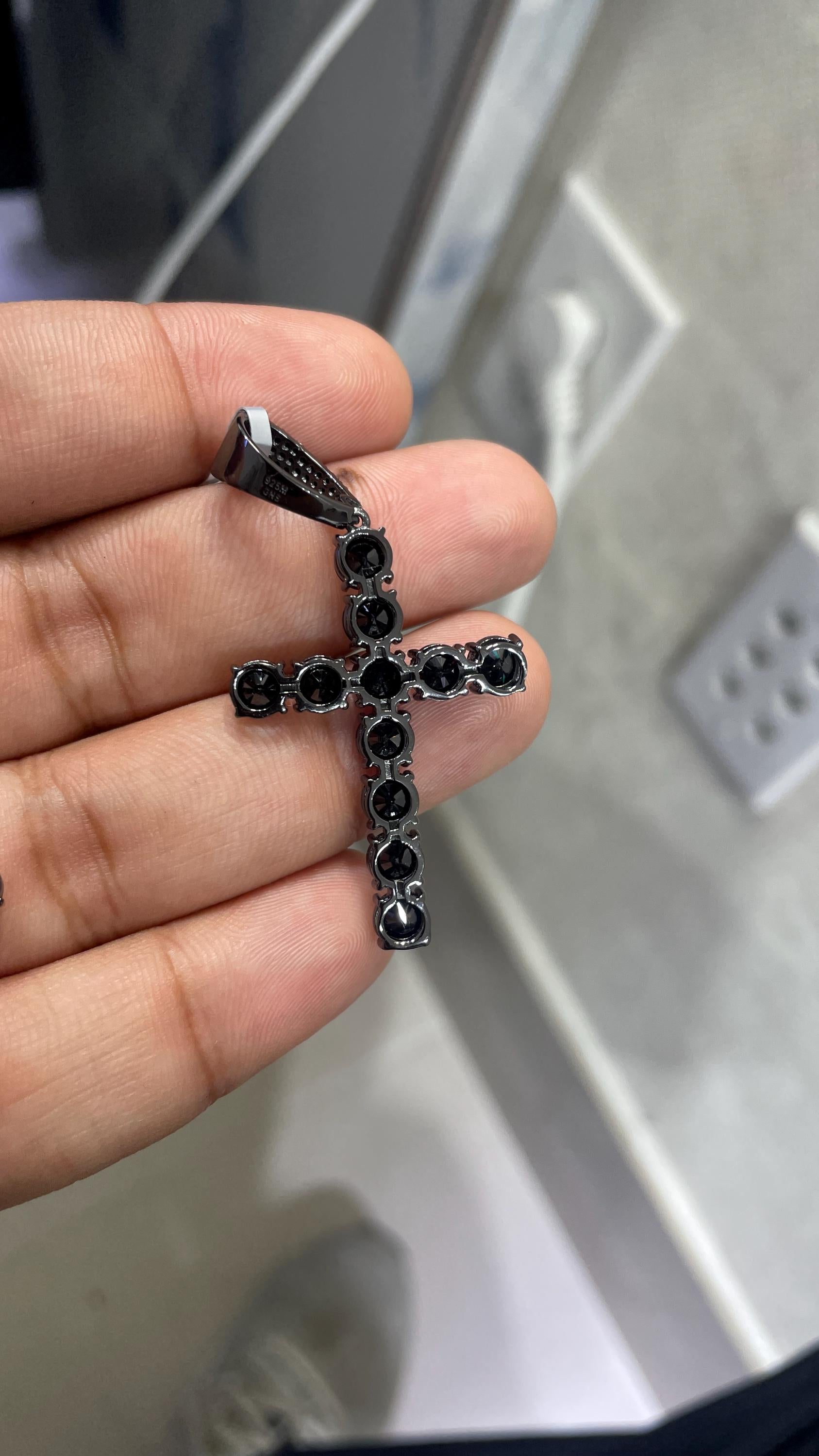Moissanite Pendant 010