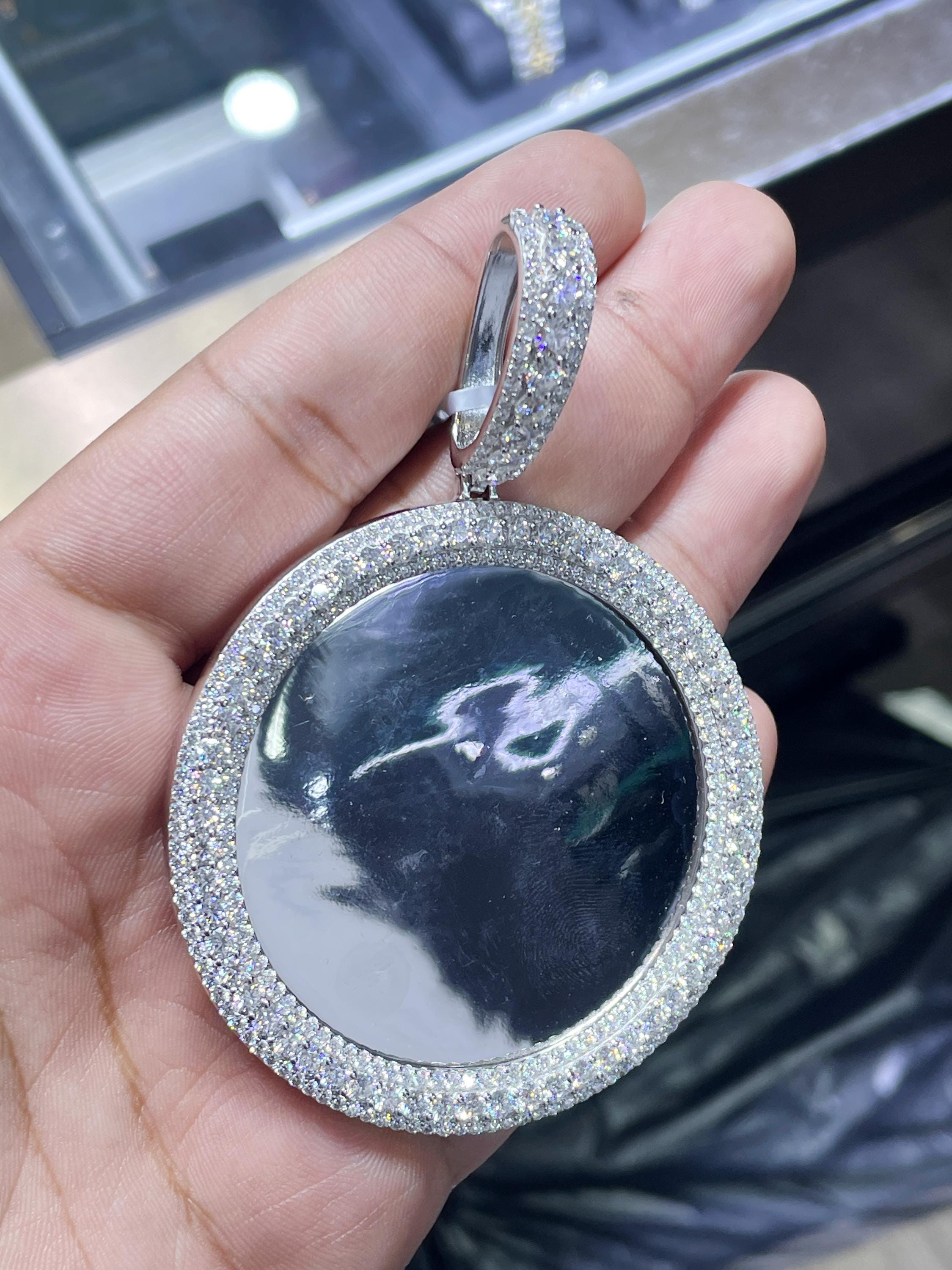 Moissanite Pendant 097