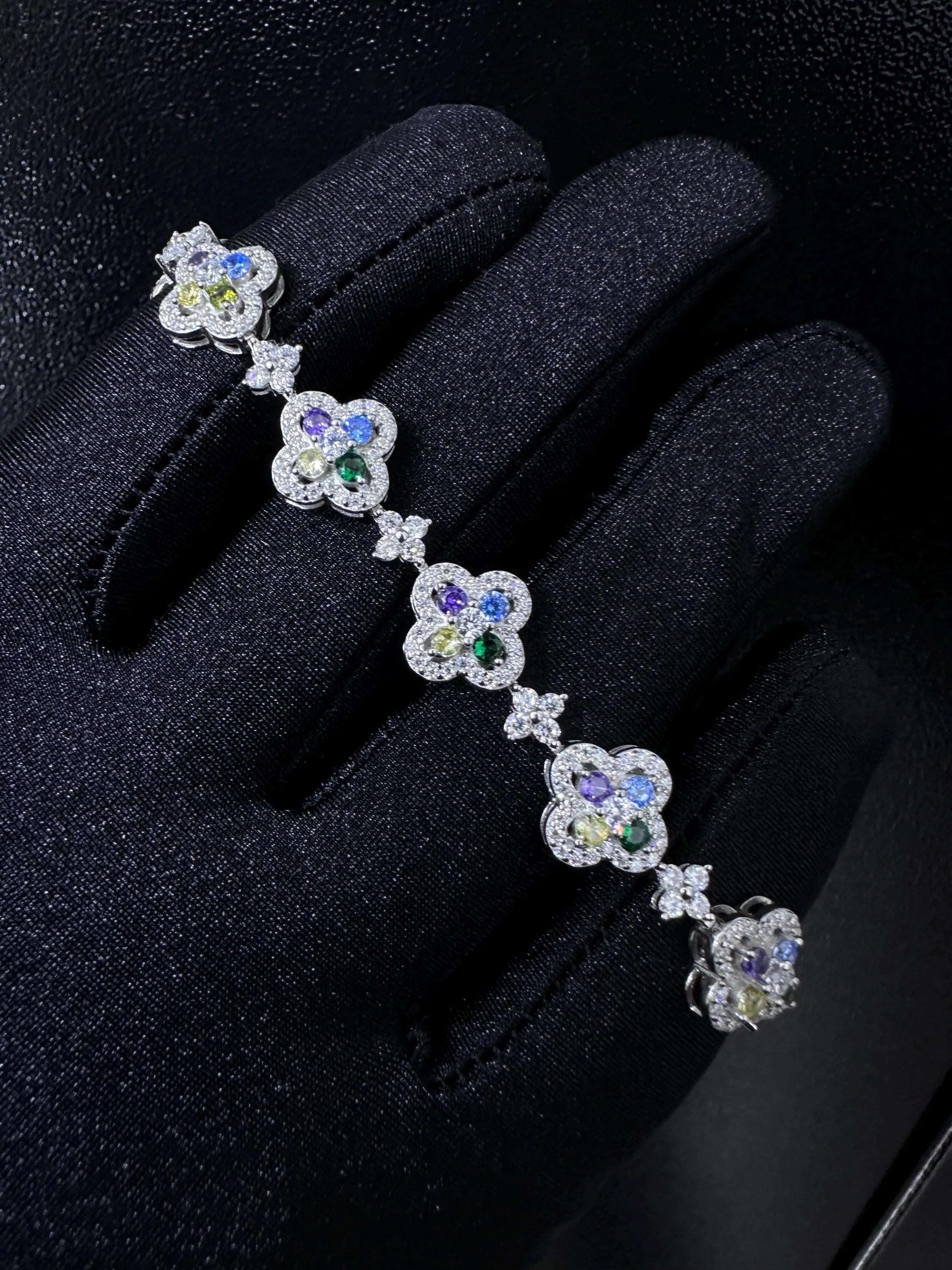 Moissanite Clover Bracelet: Multi-Color Diamond, S925 Sterling Silver, 5.83CTW