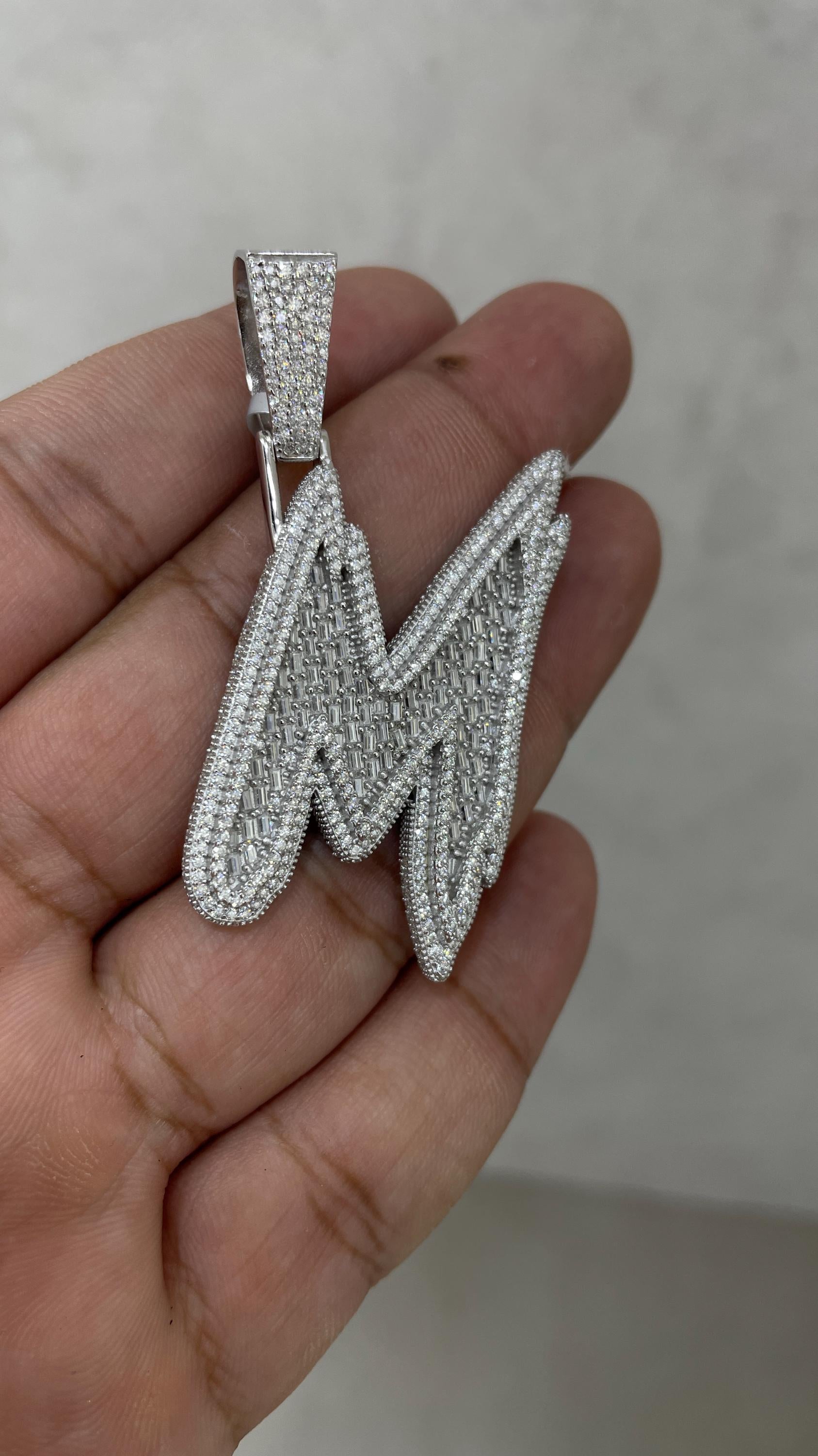 Moissanite Pendant 061