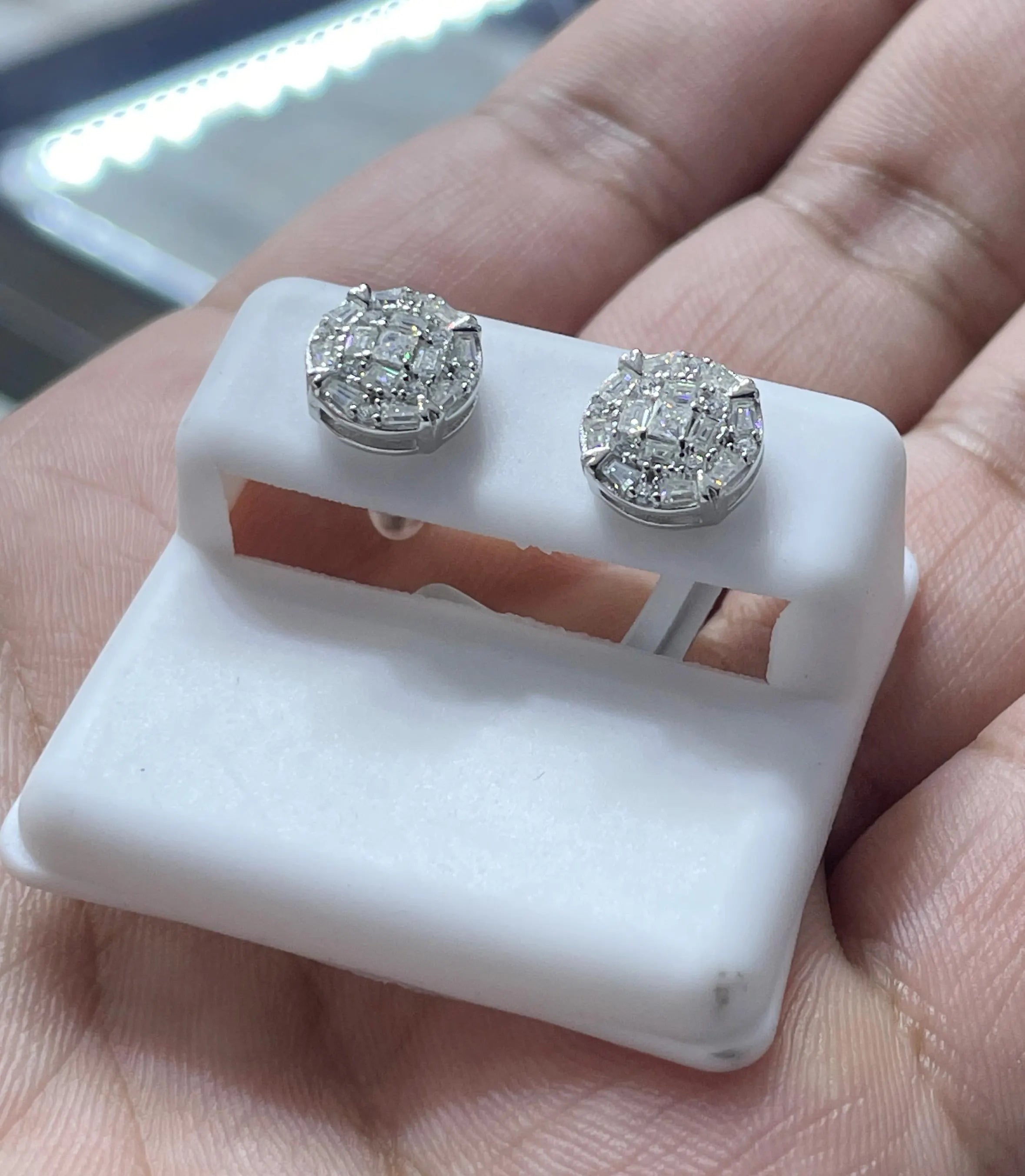 Moissanite Earrings 09