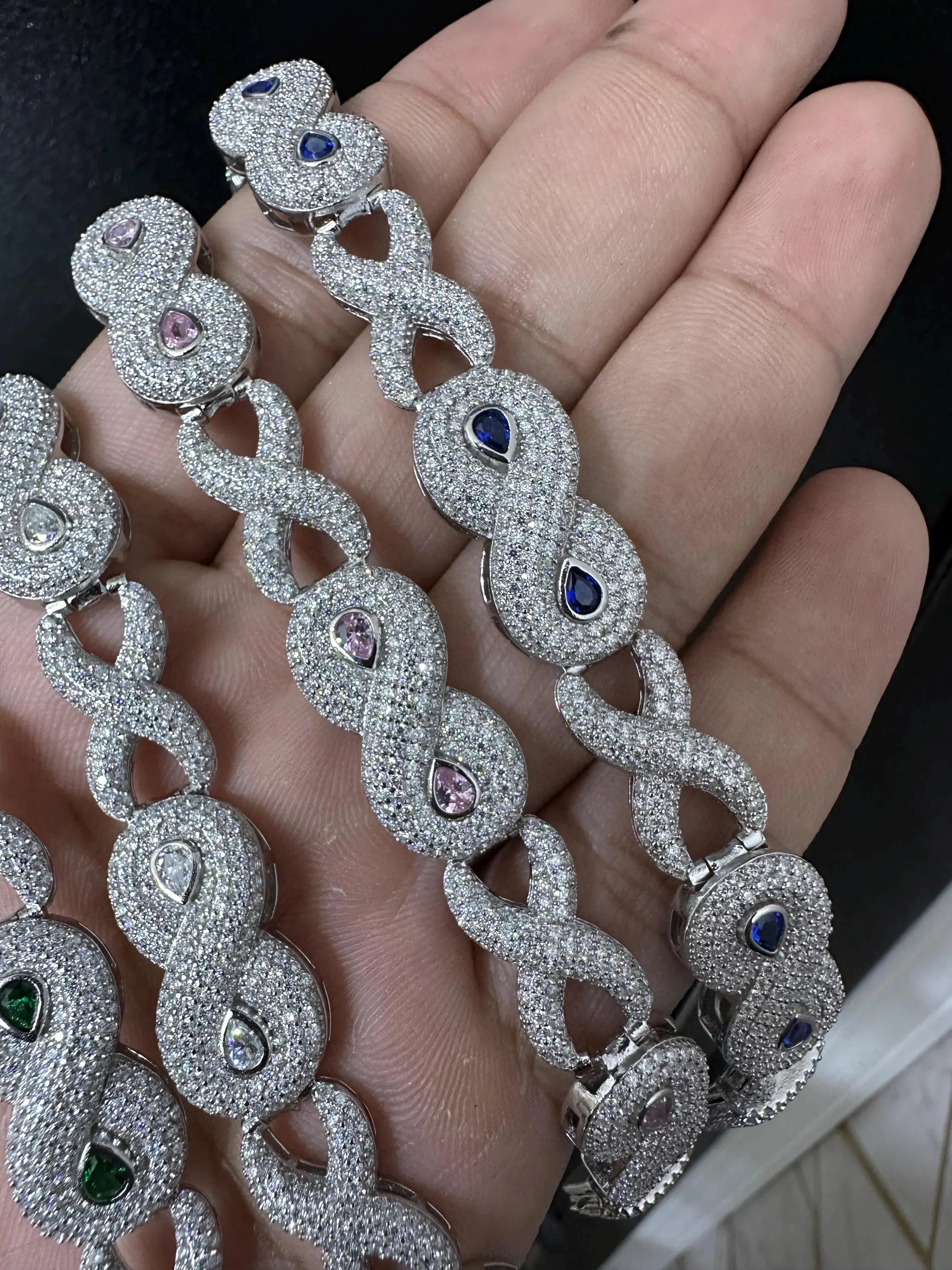 Iced Out VVS Moissanite Diamond Infinity Link Bracelet: 9.30ctw Miami Cuban