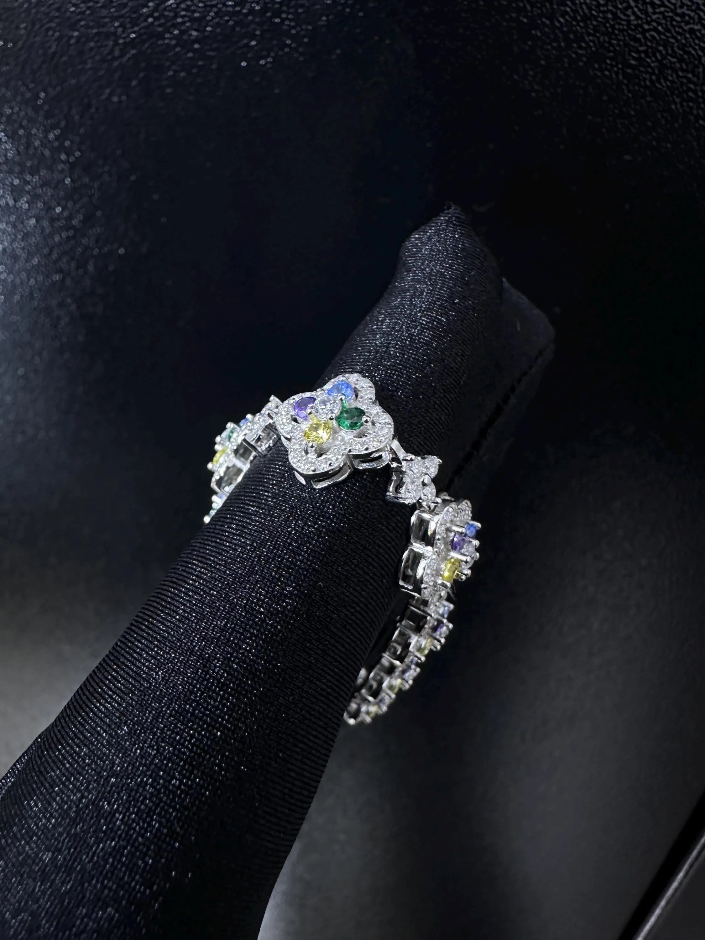 Moissanite Clover Bracelet: Multi-Color Diamond, S925 Sterling Silver, 5.83CTW