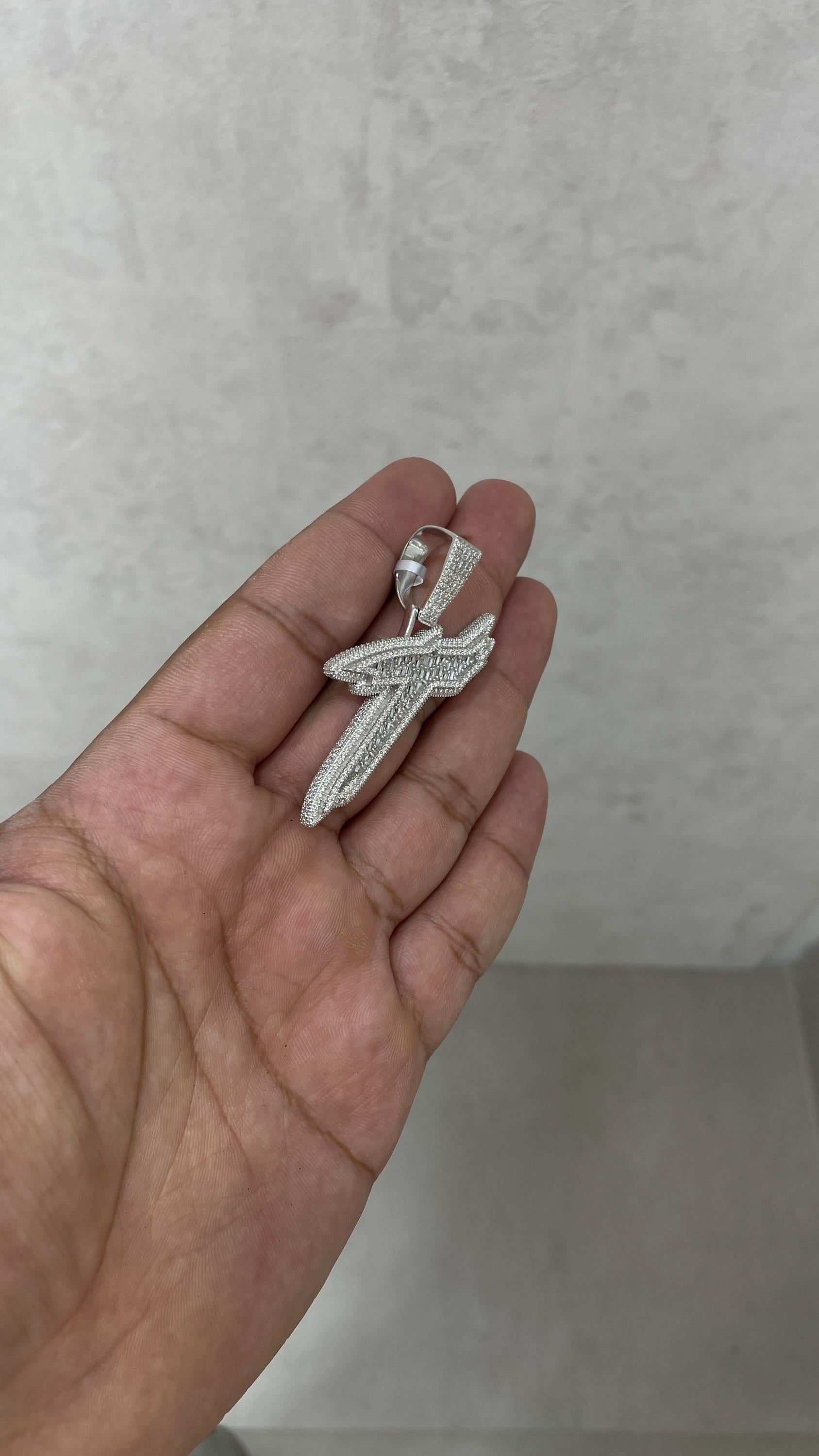 Moissanite Pendant 063