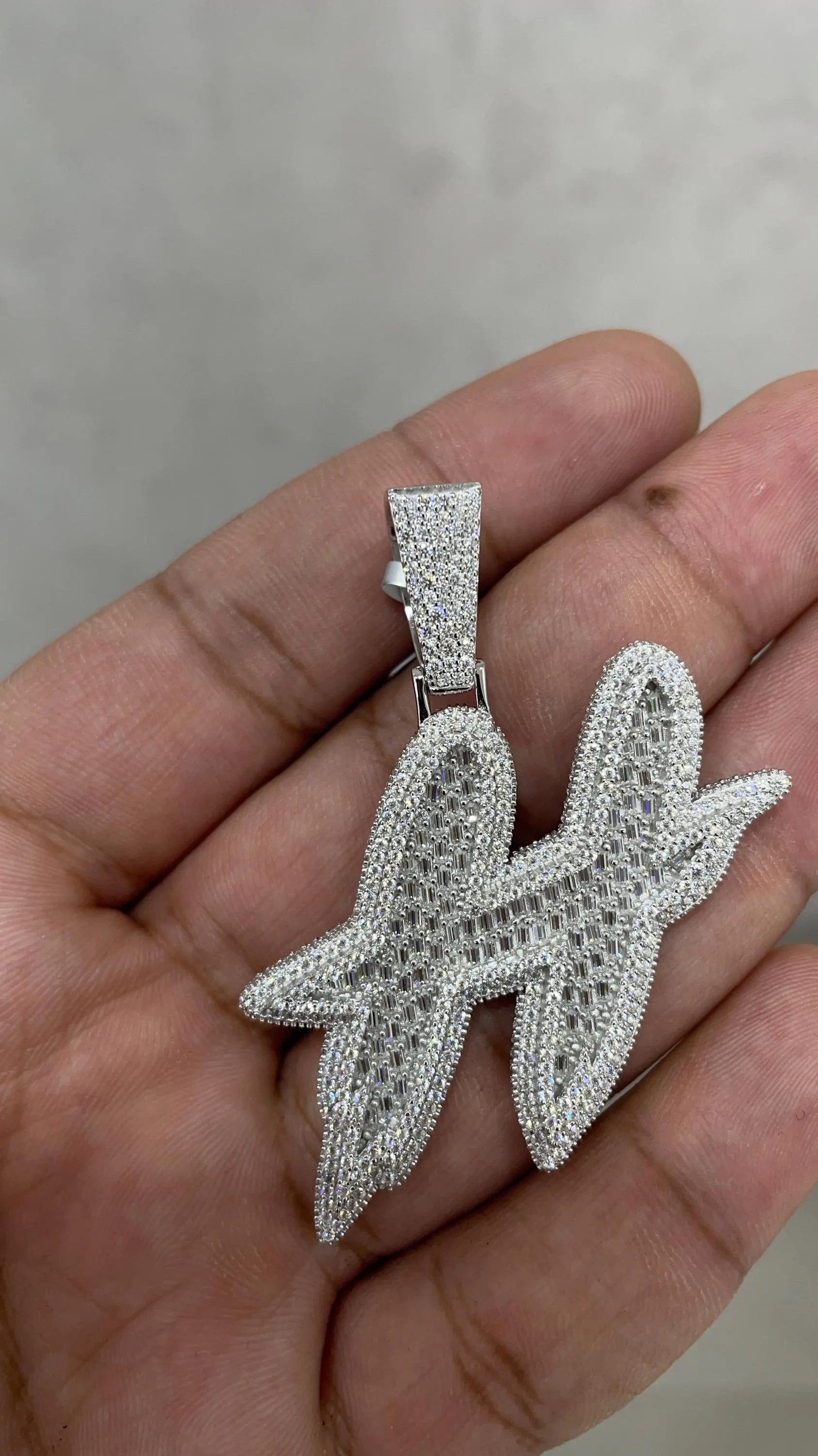 Moissanite Pendant 057