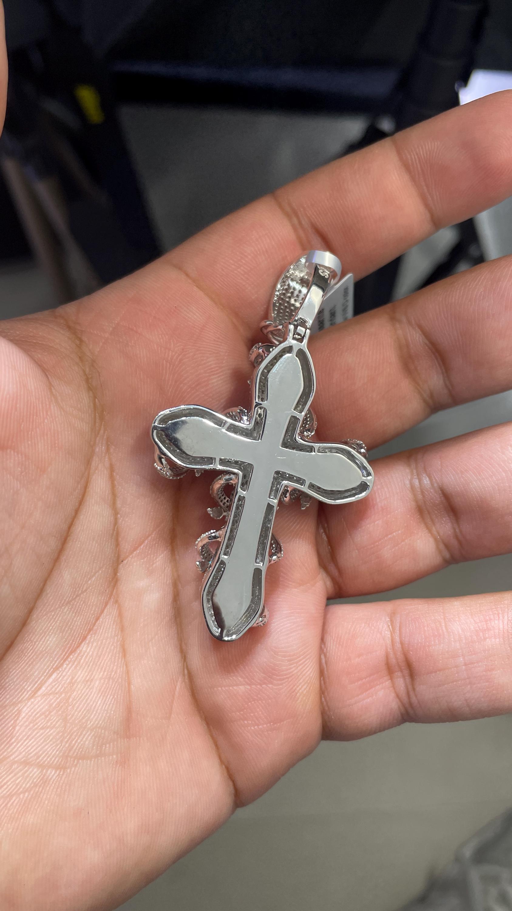 Moissanite Pendant 018