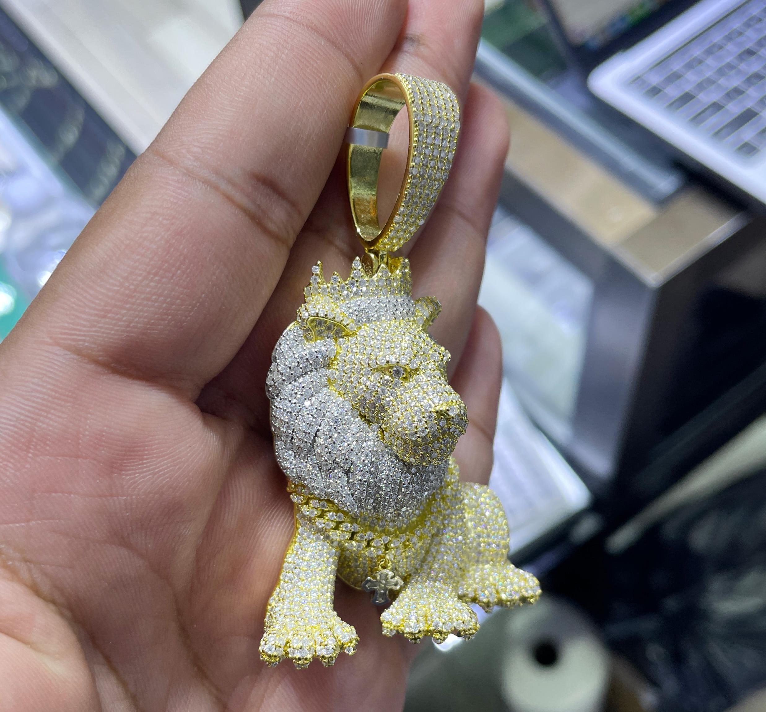 Moissanite Pendant 042