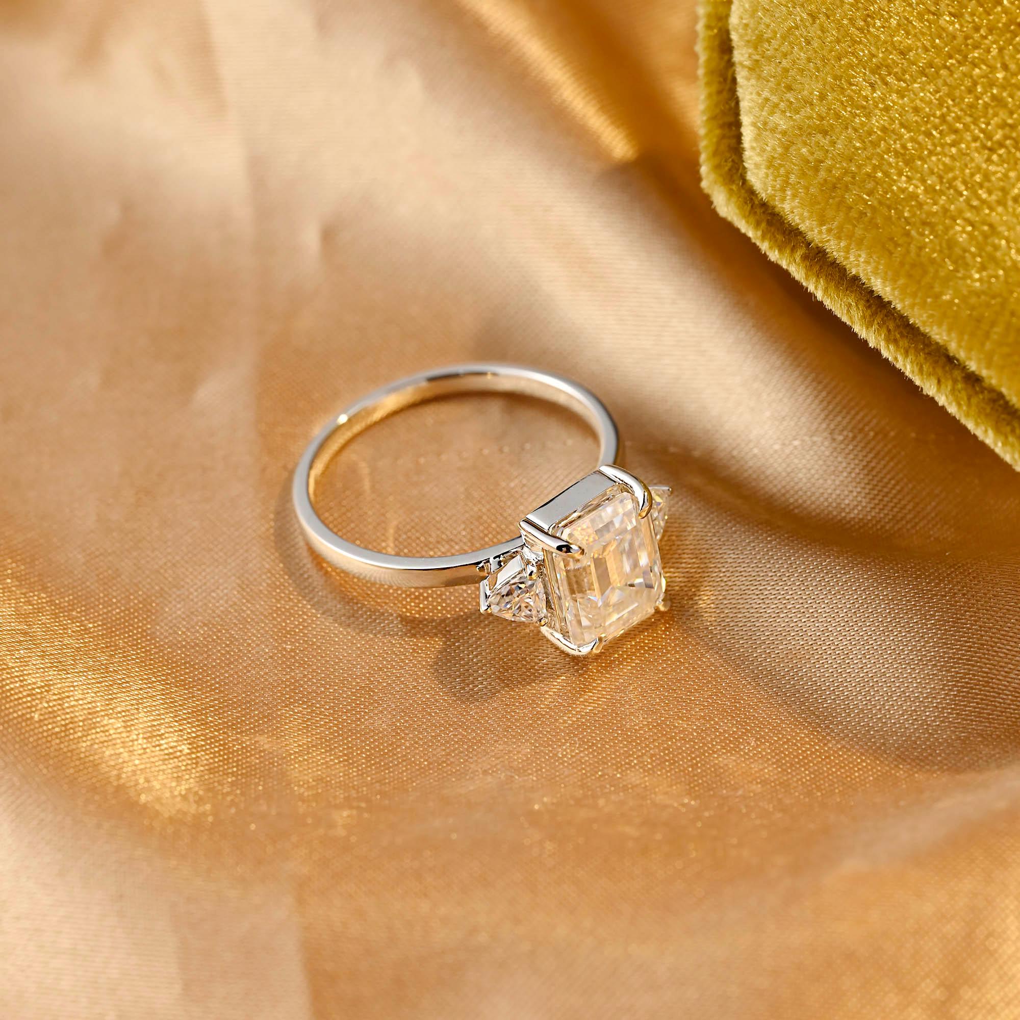 Three Stone Emerald Cut Moissanite Engagement Ring, Solid Gold Emerald Cut Moissanite Wedding Ring, Anniversary Ring, Moissanite Gifts