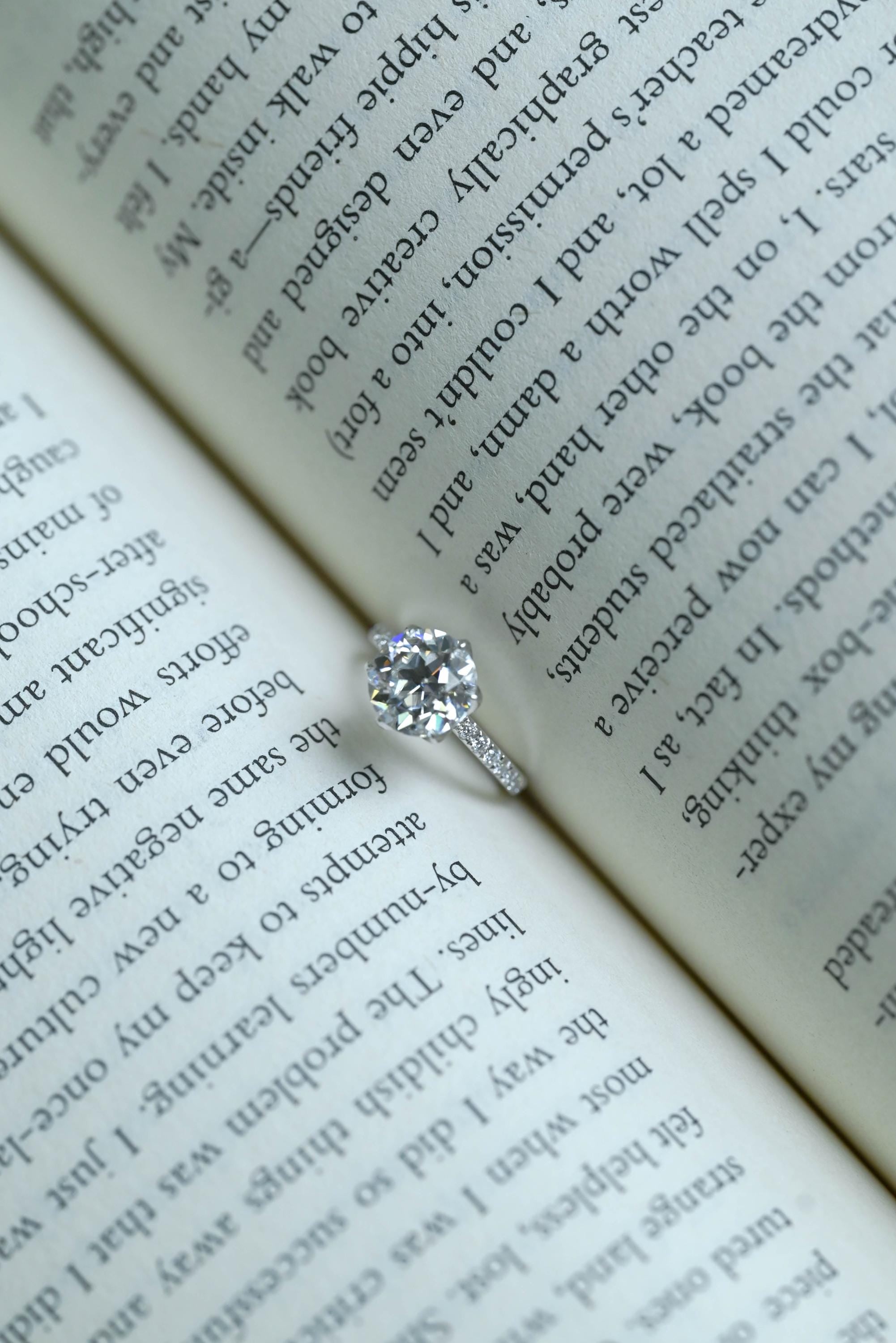 Solid Gold Tulip Setting Round Cut Moissanite Engagement Ring, Anniversary Gift Birthday Gift for Wife
