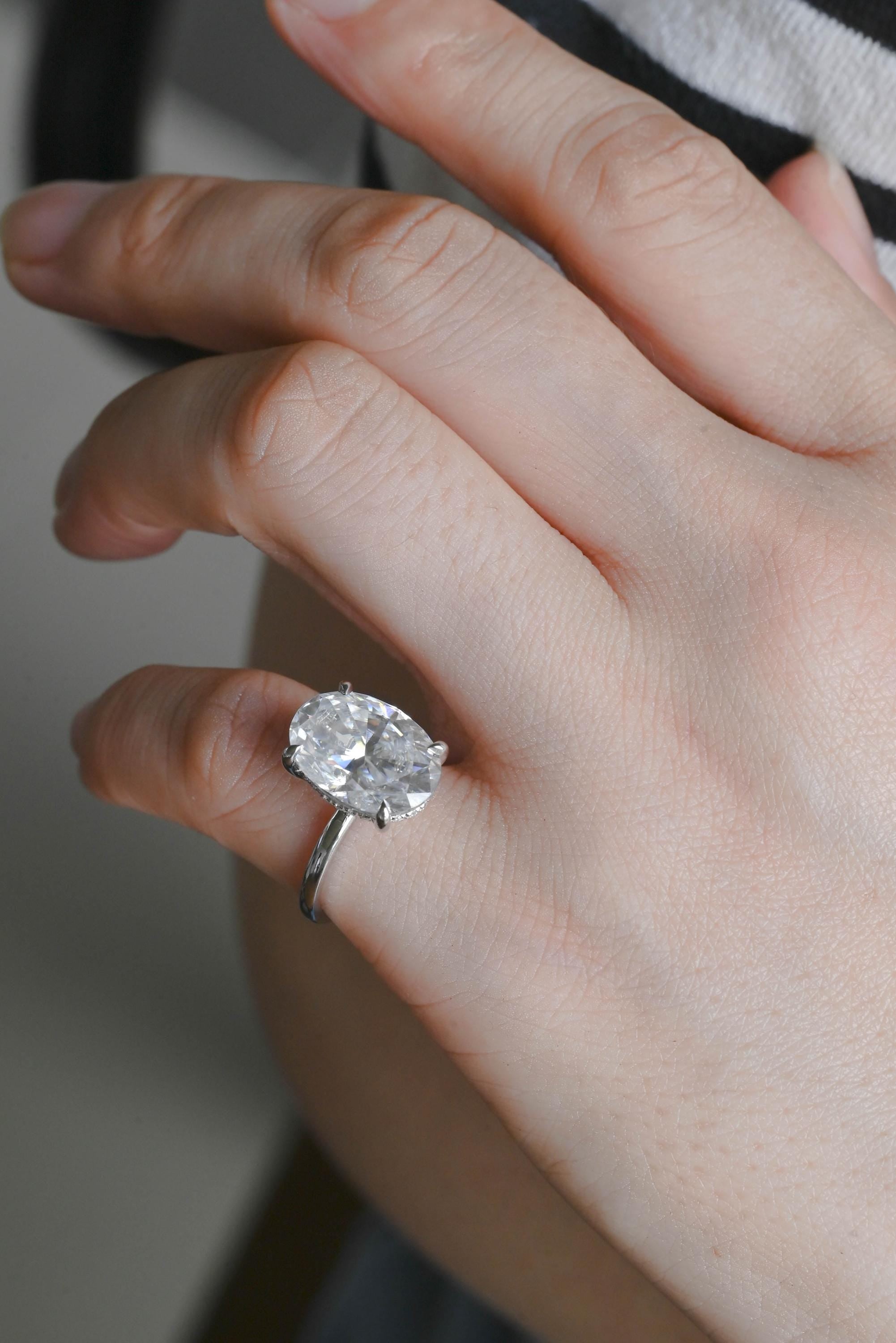 Solid Gold Oval Moissanite Engagement Ring, Anniversary Gift Birthday Gift for Women