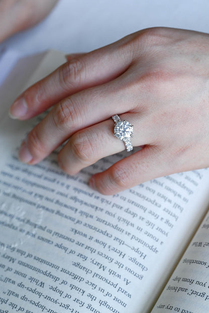 3.5mm Wide Solid Gold Round Cut Moissanite Engagement Ring, Side Stone Setting Wedding Ring
