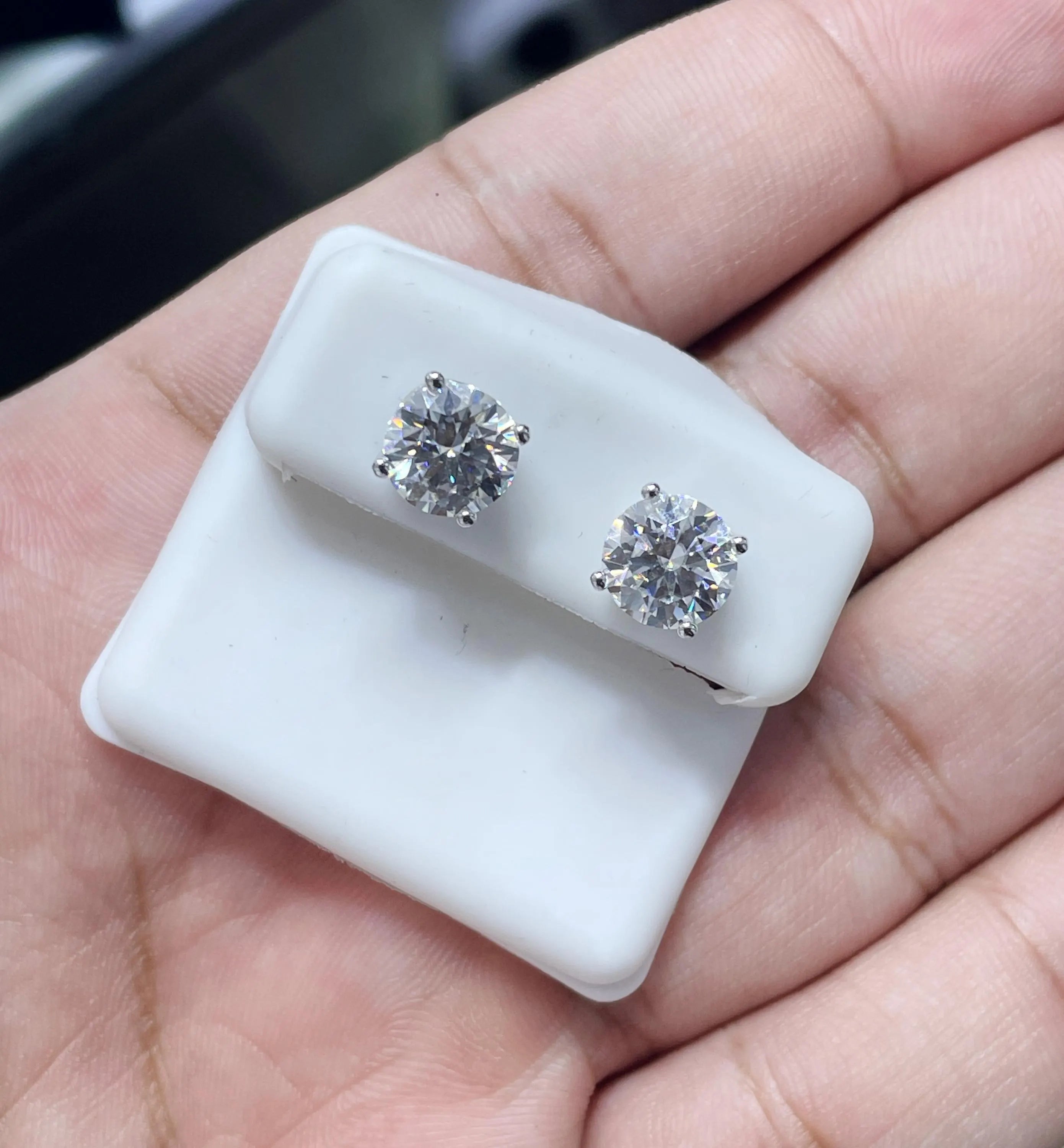 Moissanite Earrings 039