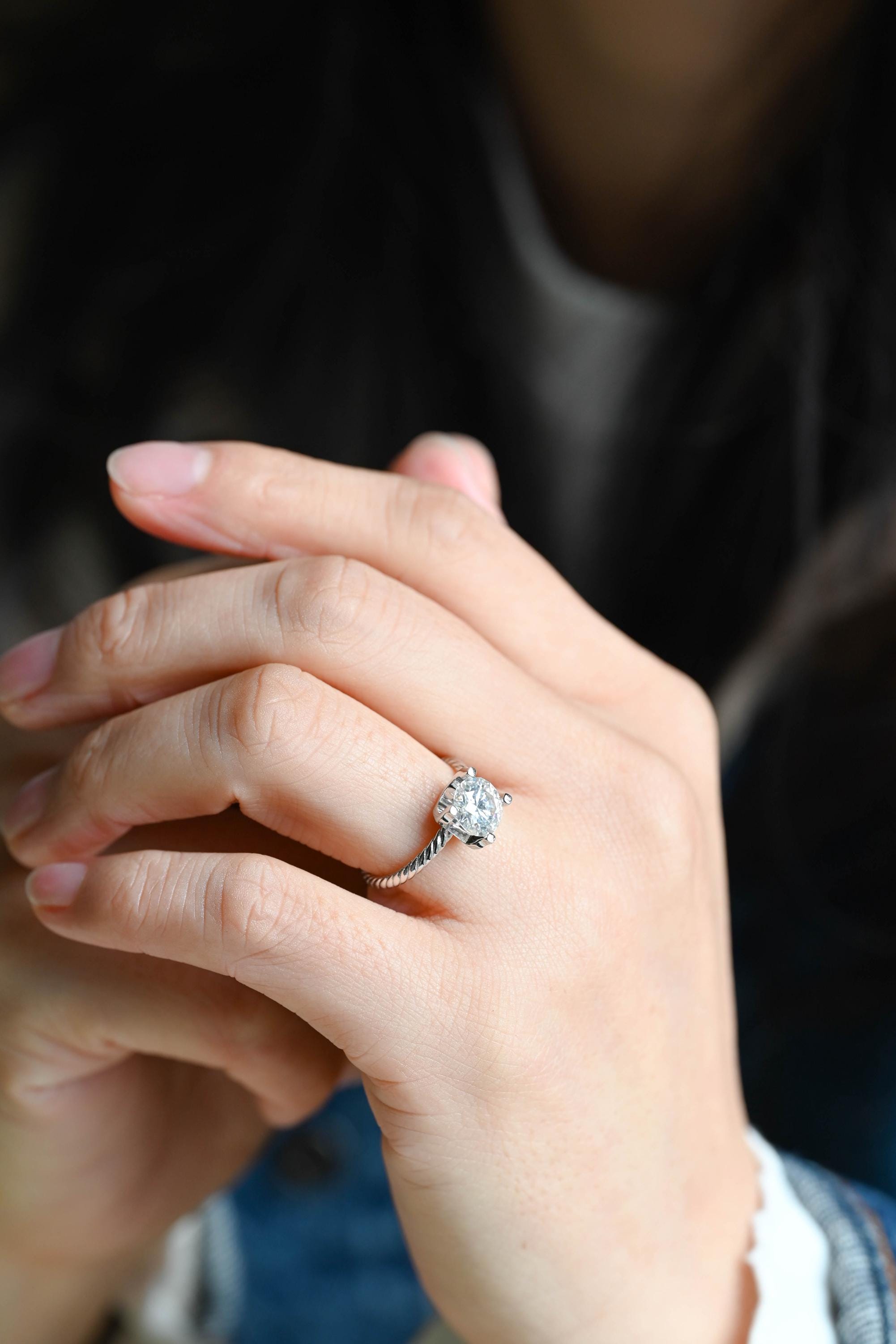 Solid Gold Round Cut Moissanite Engagement Ring, Wedding Ring, Anniversary Gift Birthday Gift for Women Wife