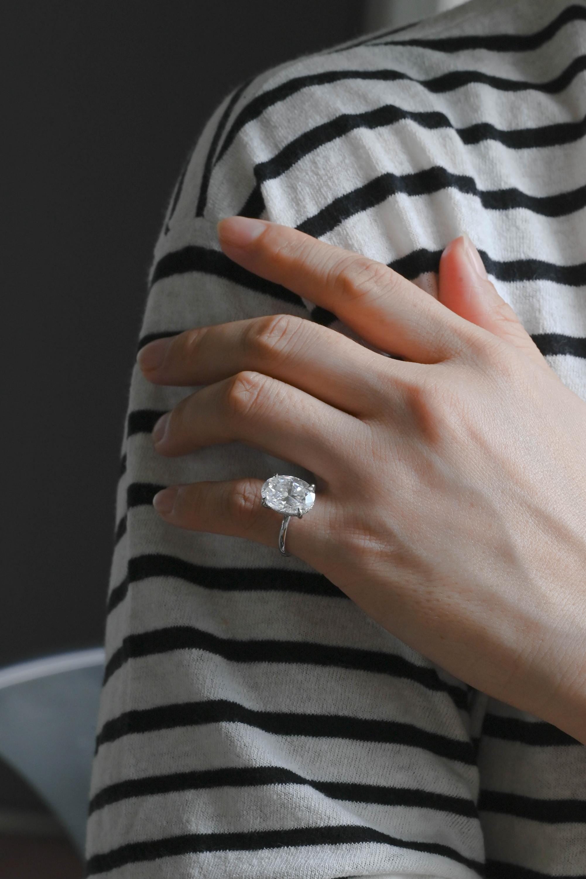 Solid Gold Oval Moissanite Engagement Ring, Anniversary Gift Birthday Gift for Women