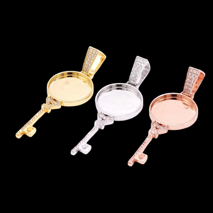 Moissanite VVS Diamond Round Hanging Key Photo Pendant