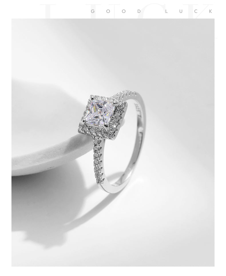 Princess Shape 1.5 CT Lab Grown Diamond Simple Solitaire Engagement Ring Gift for Her