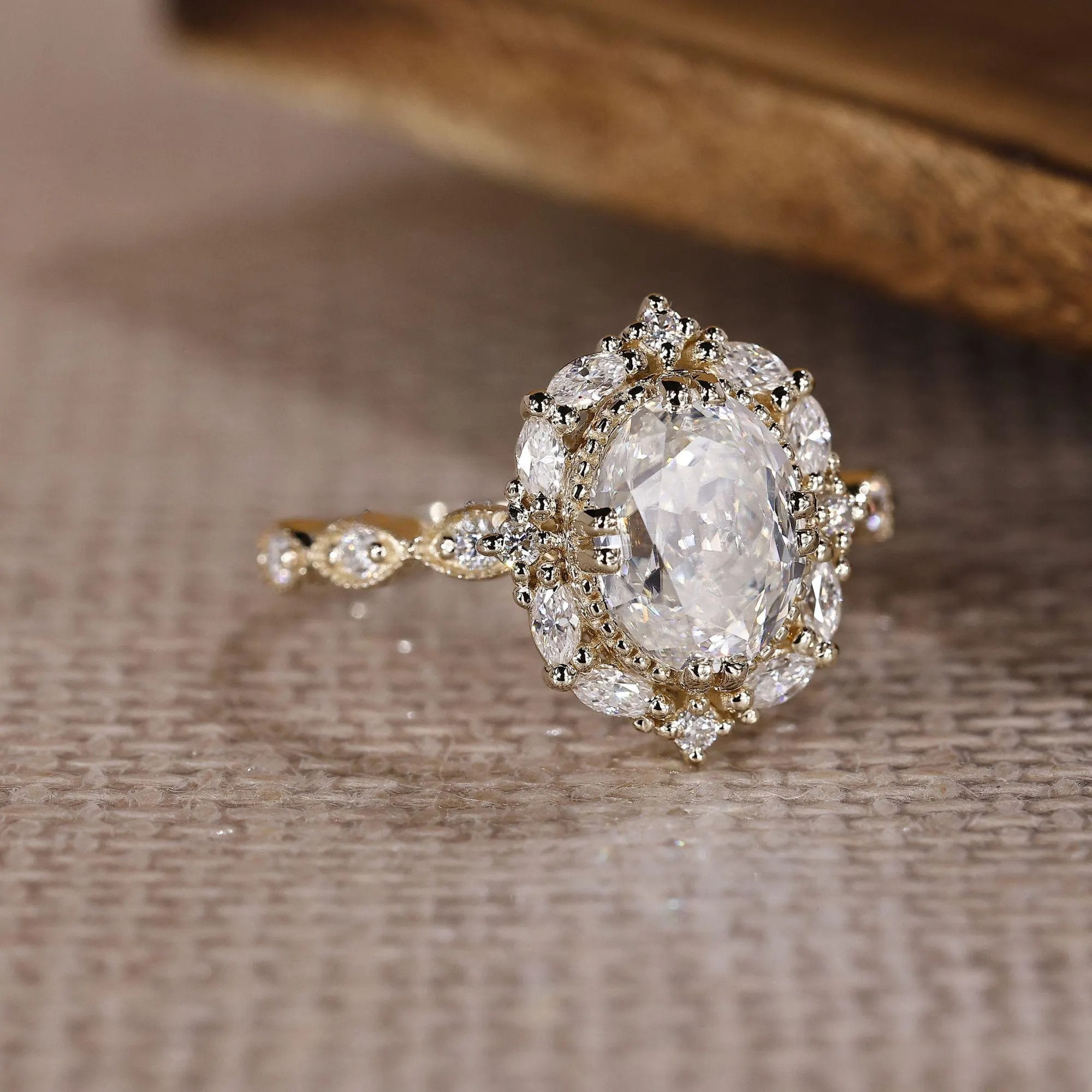 oval ring