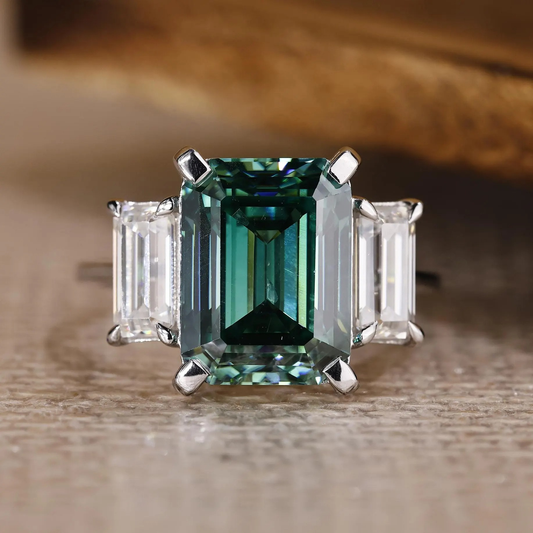 emerald ring