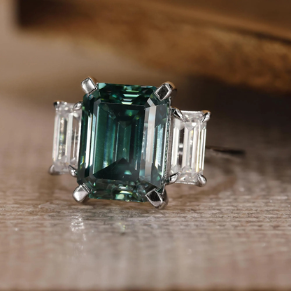 emerald ring