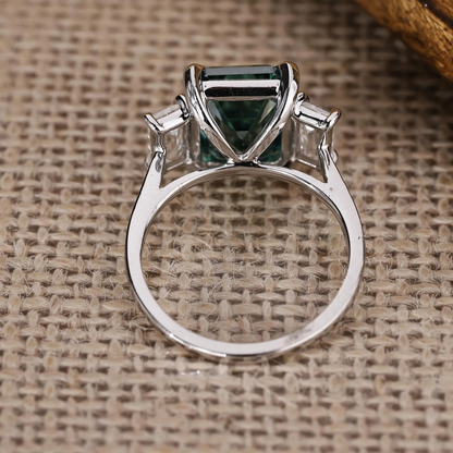 emerald ring