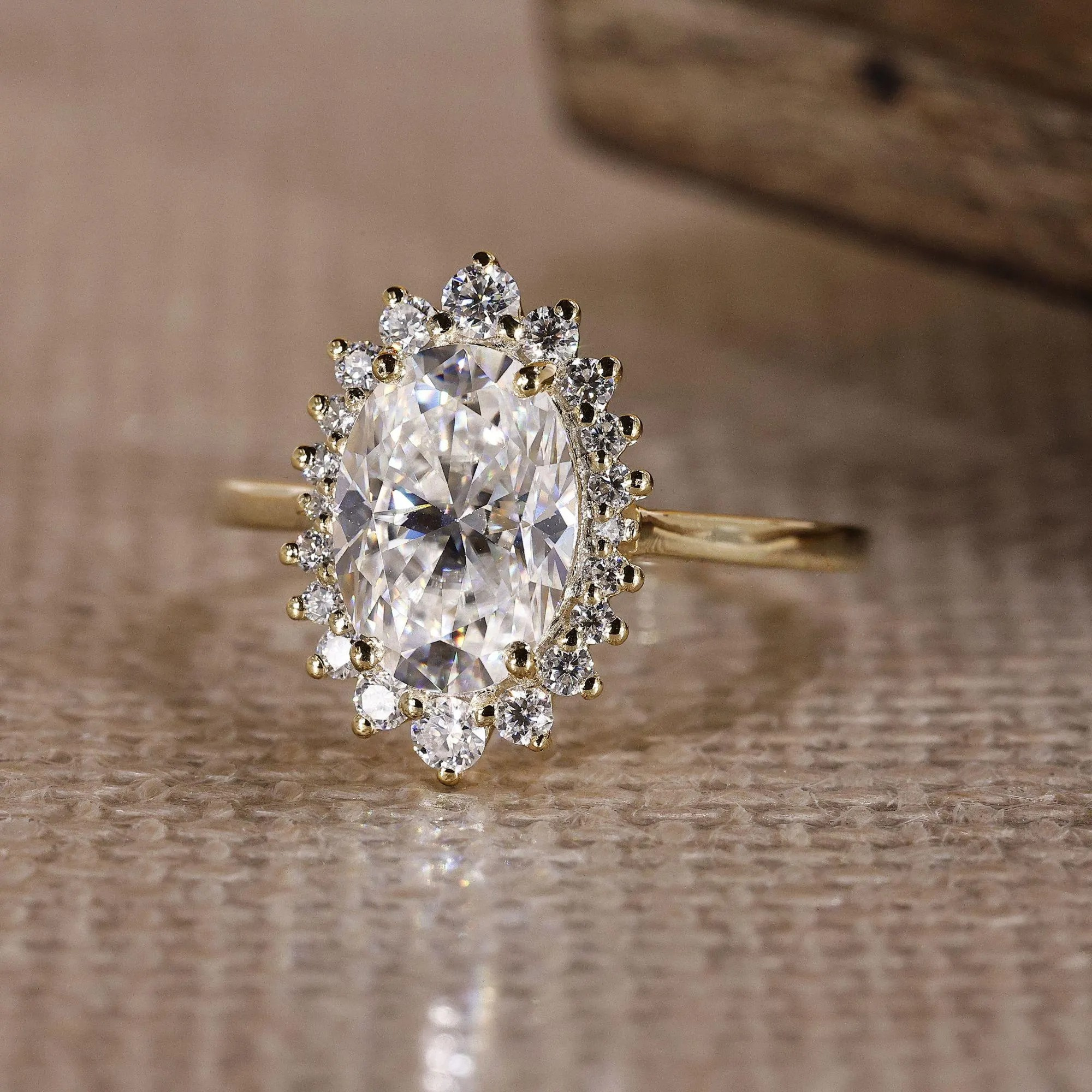 oval ring