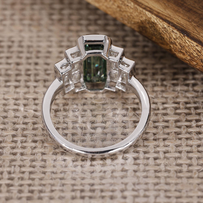 emerald ring