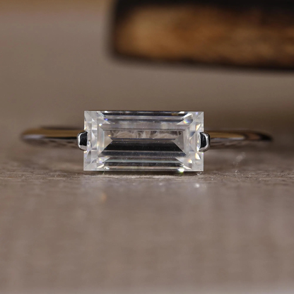 emerald ring