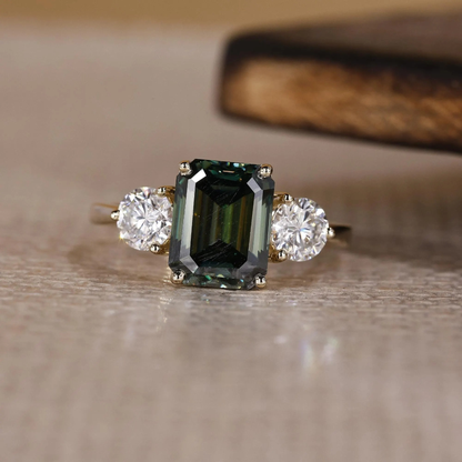 emerald ring