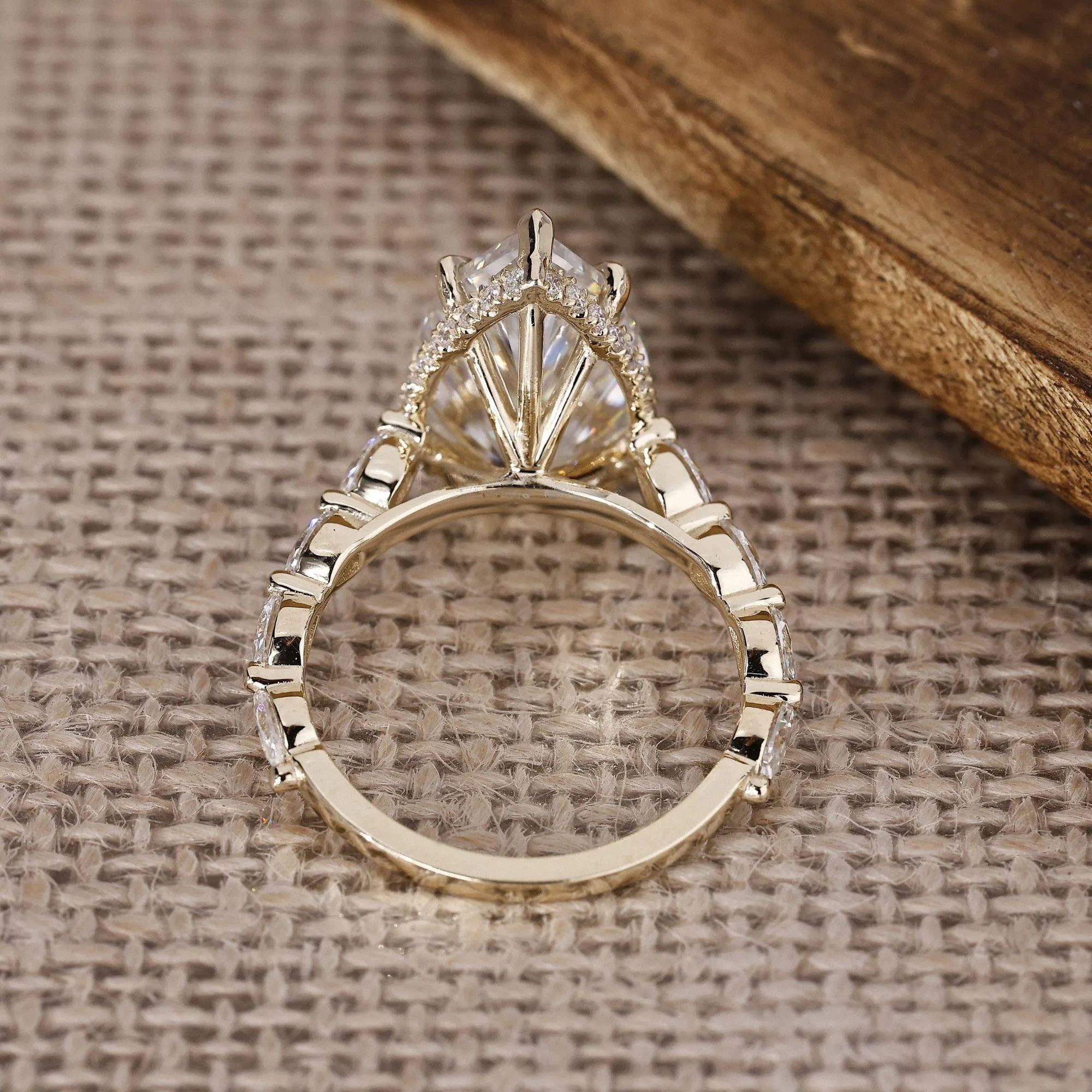 pear ring
