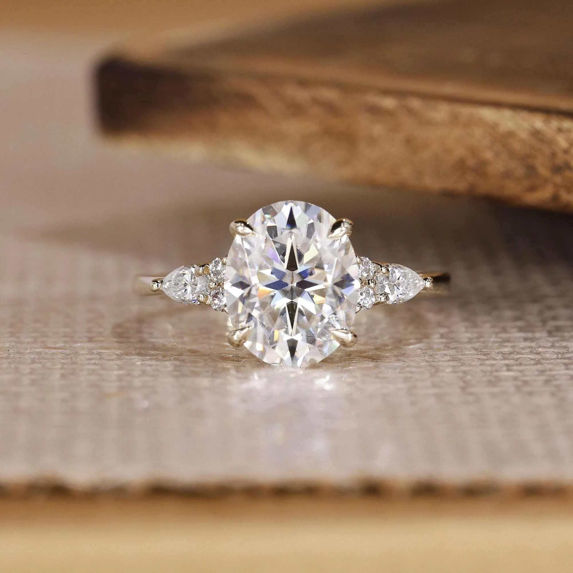 oval ring