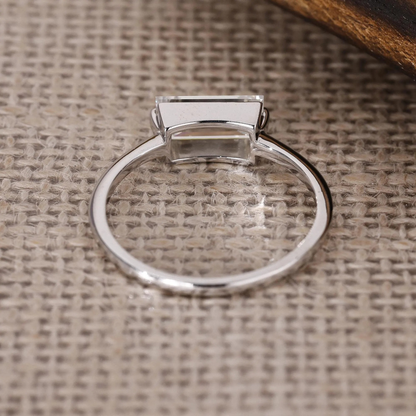 emerald ring