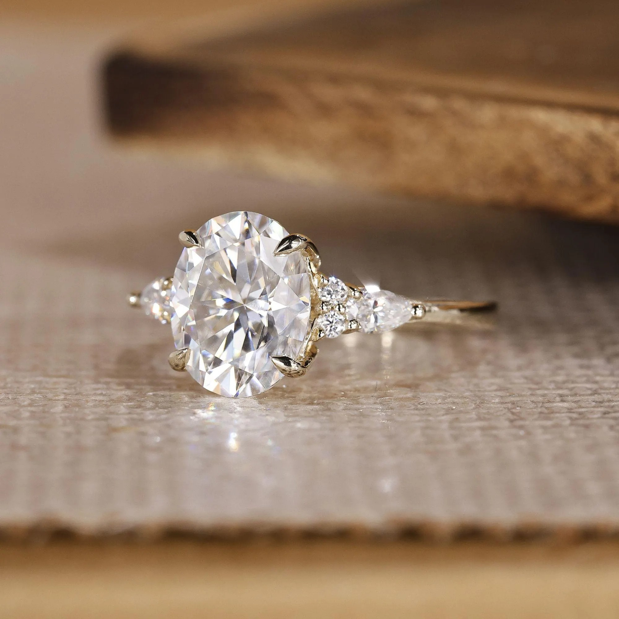 oval ring