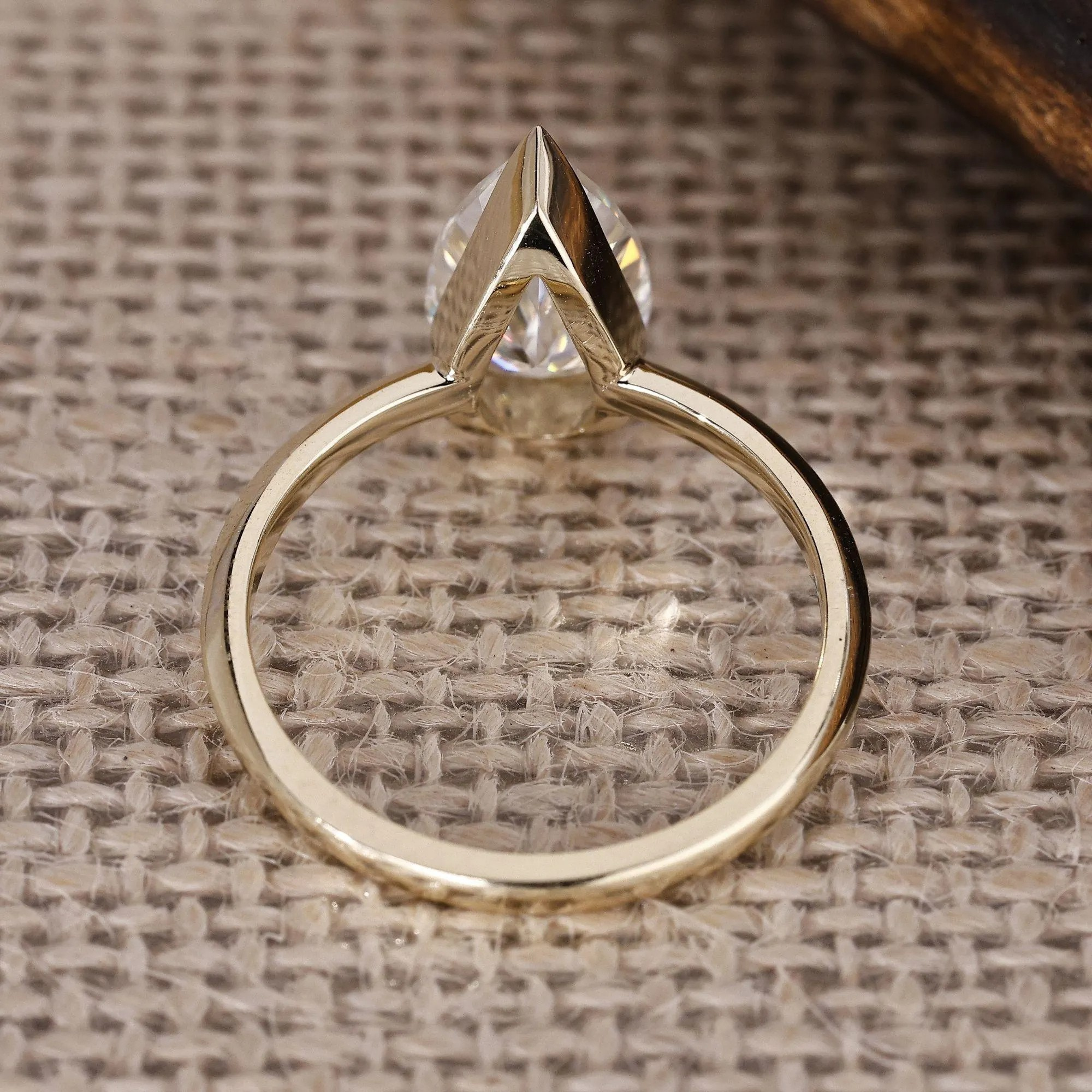 pear ring