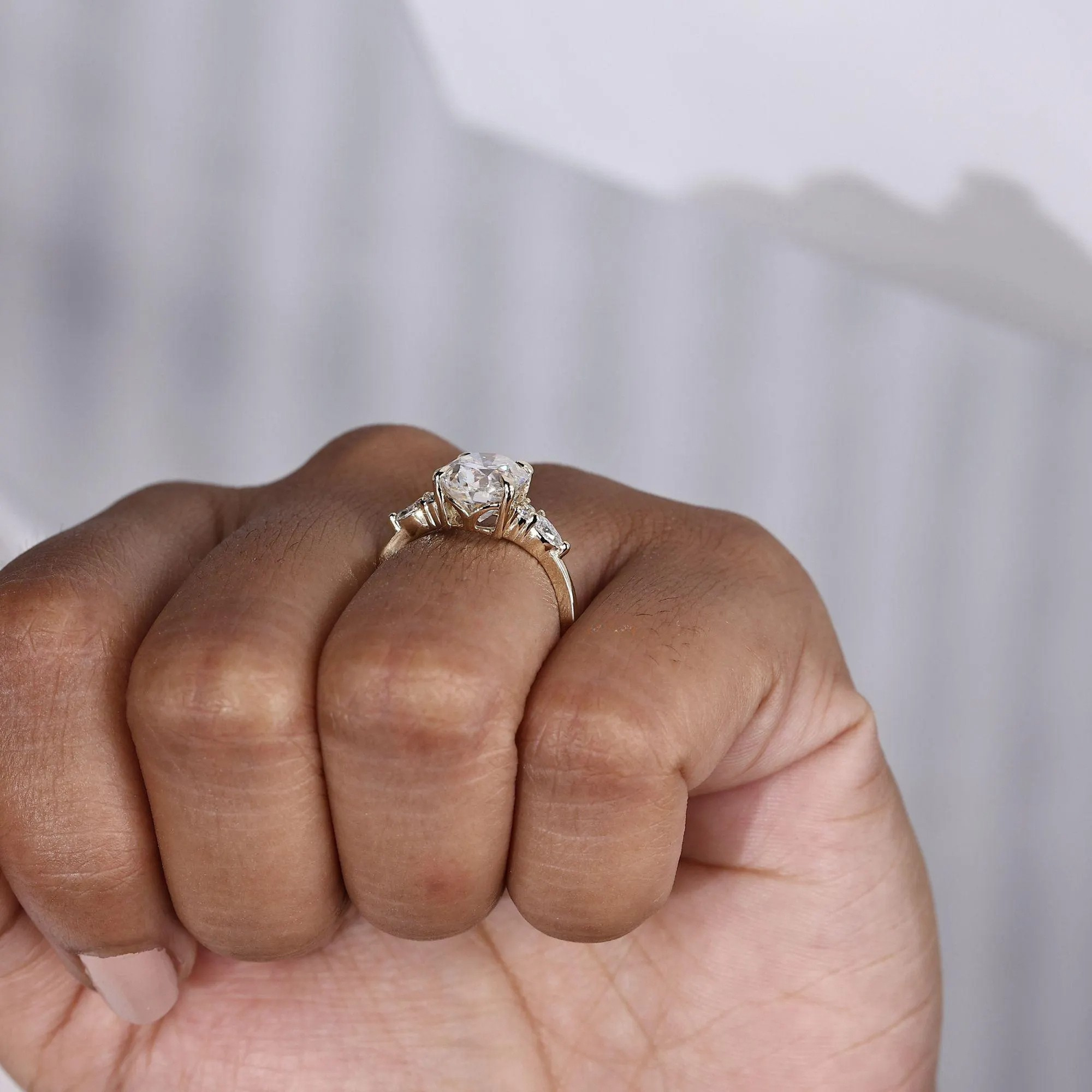 oval ring