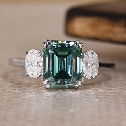 emerald ring