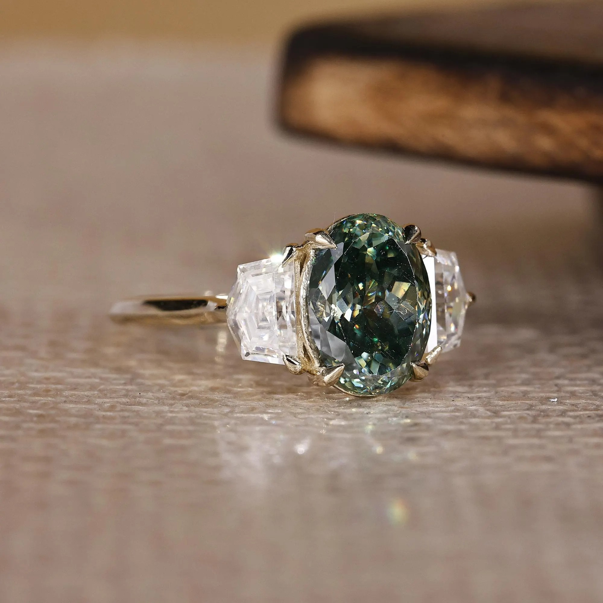 oval ring
